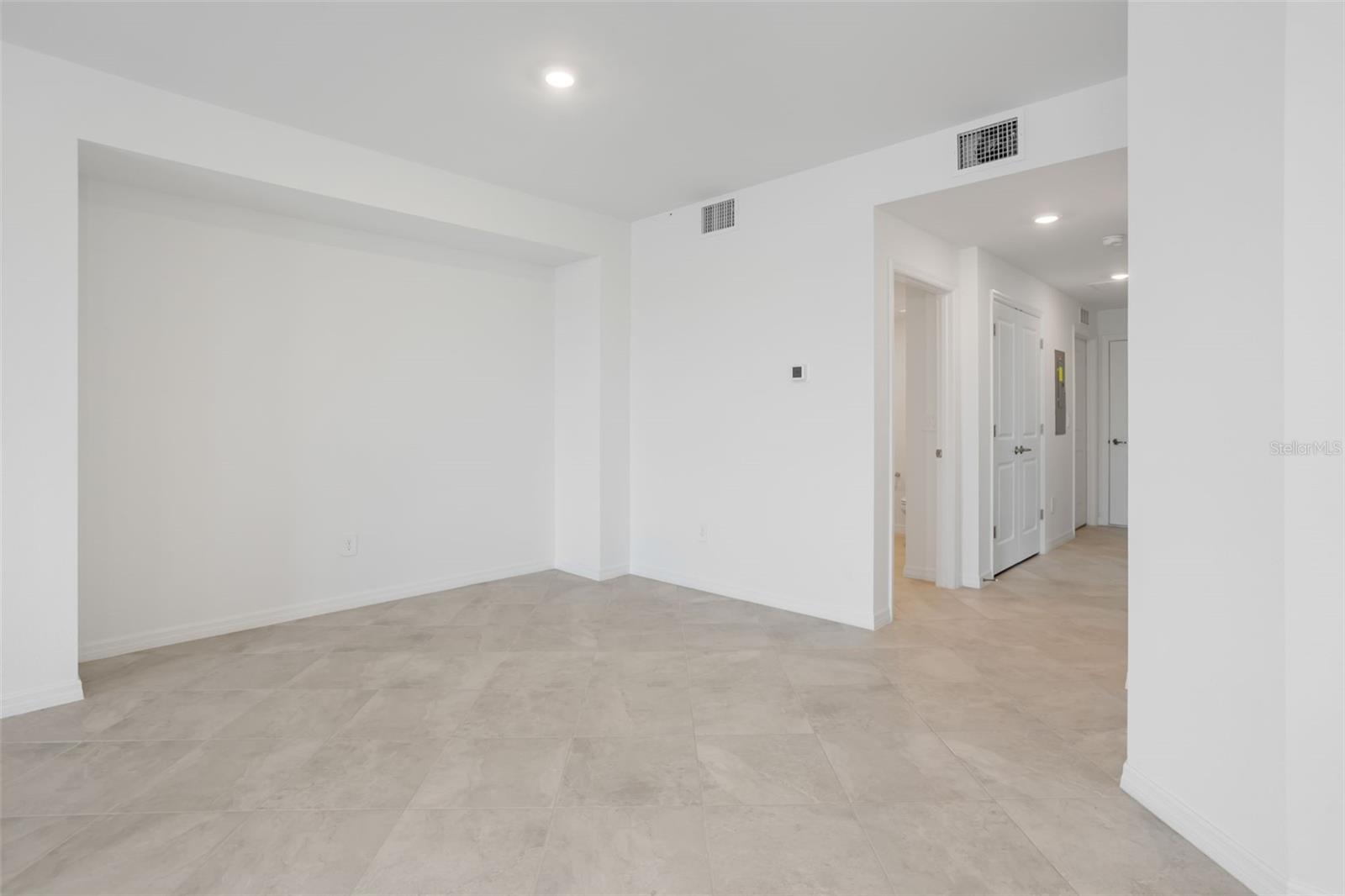 CALUSA COUNTRY CLUB - Residential