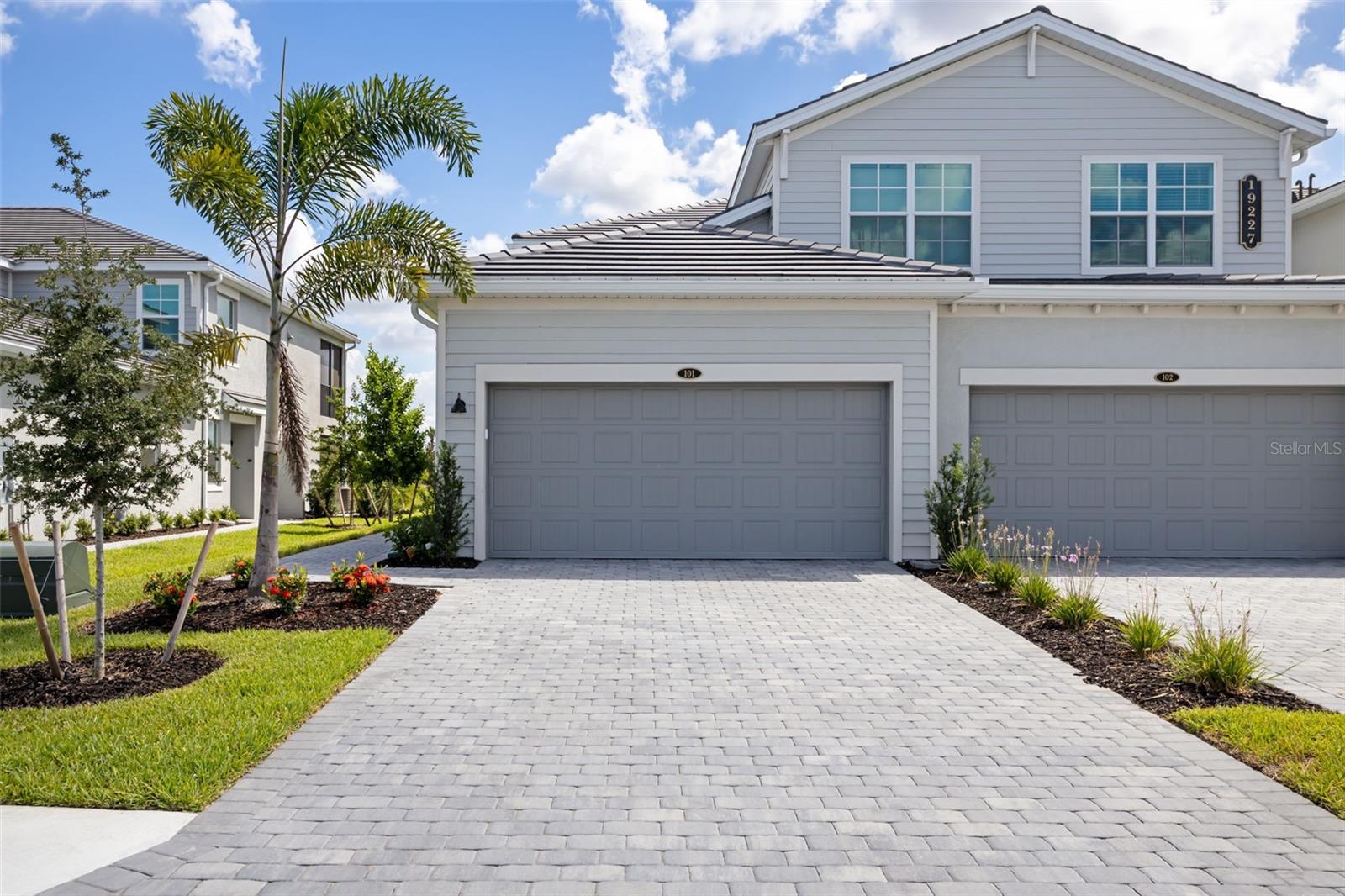CALUSA COUNTRY CLUB - Residential