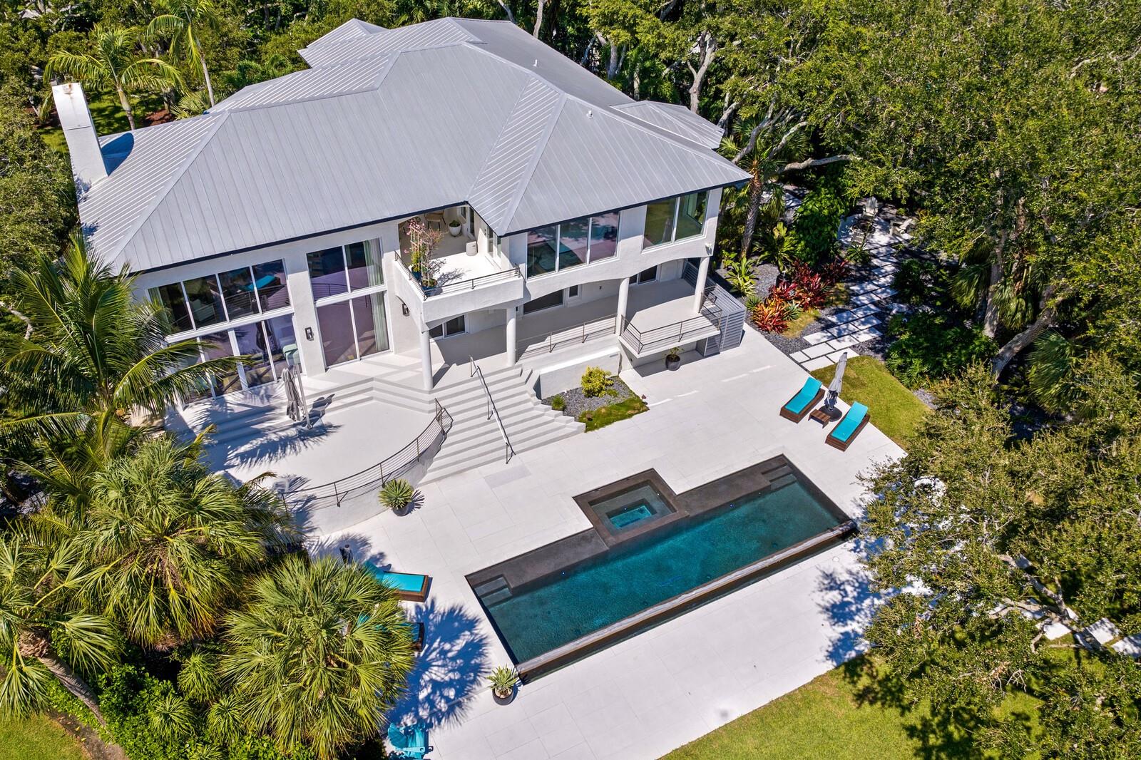 TIERRA VERDE - Residential