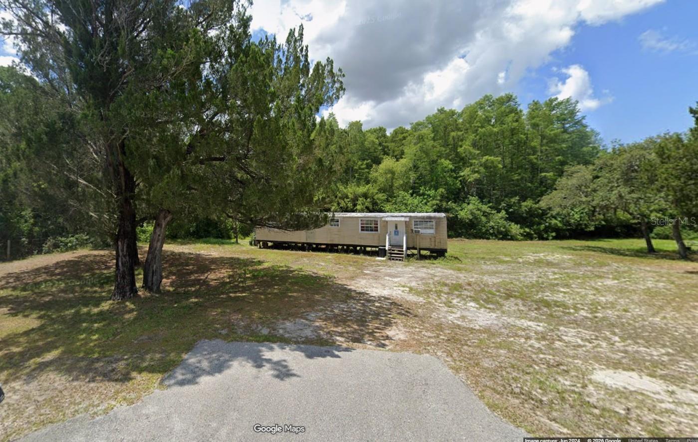 1.2-acre vacant lot in Hudson, FL! Great opportunity to build your dream home with plenty of space for a garage, workshop, RV, or boat. Conveniently located near shopping, dining, and the Gulf. Bring your builder and your vision—don’t miss this opportunity!