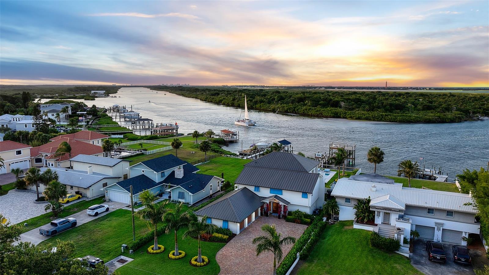 INLET SHORES - Residential