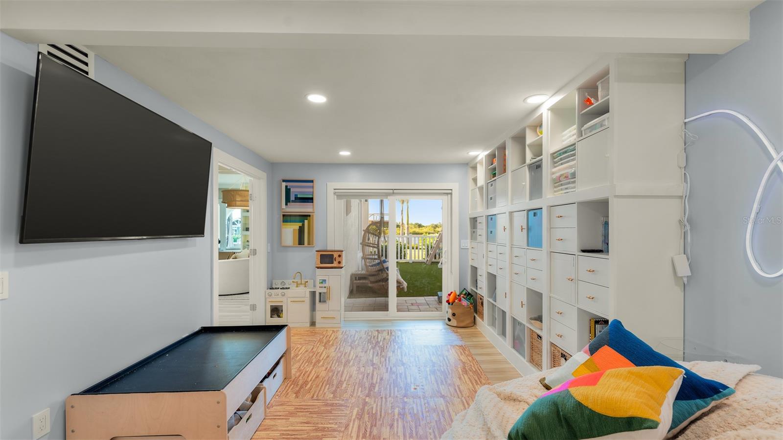 INLET SHORES - Residential