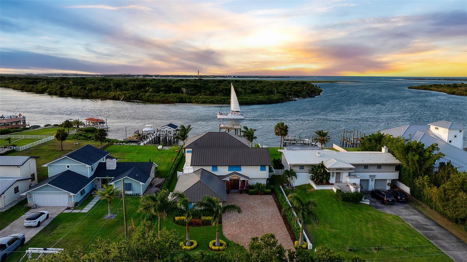 INLET SHORES - Residential