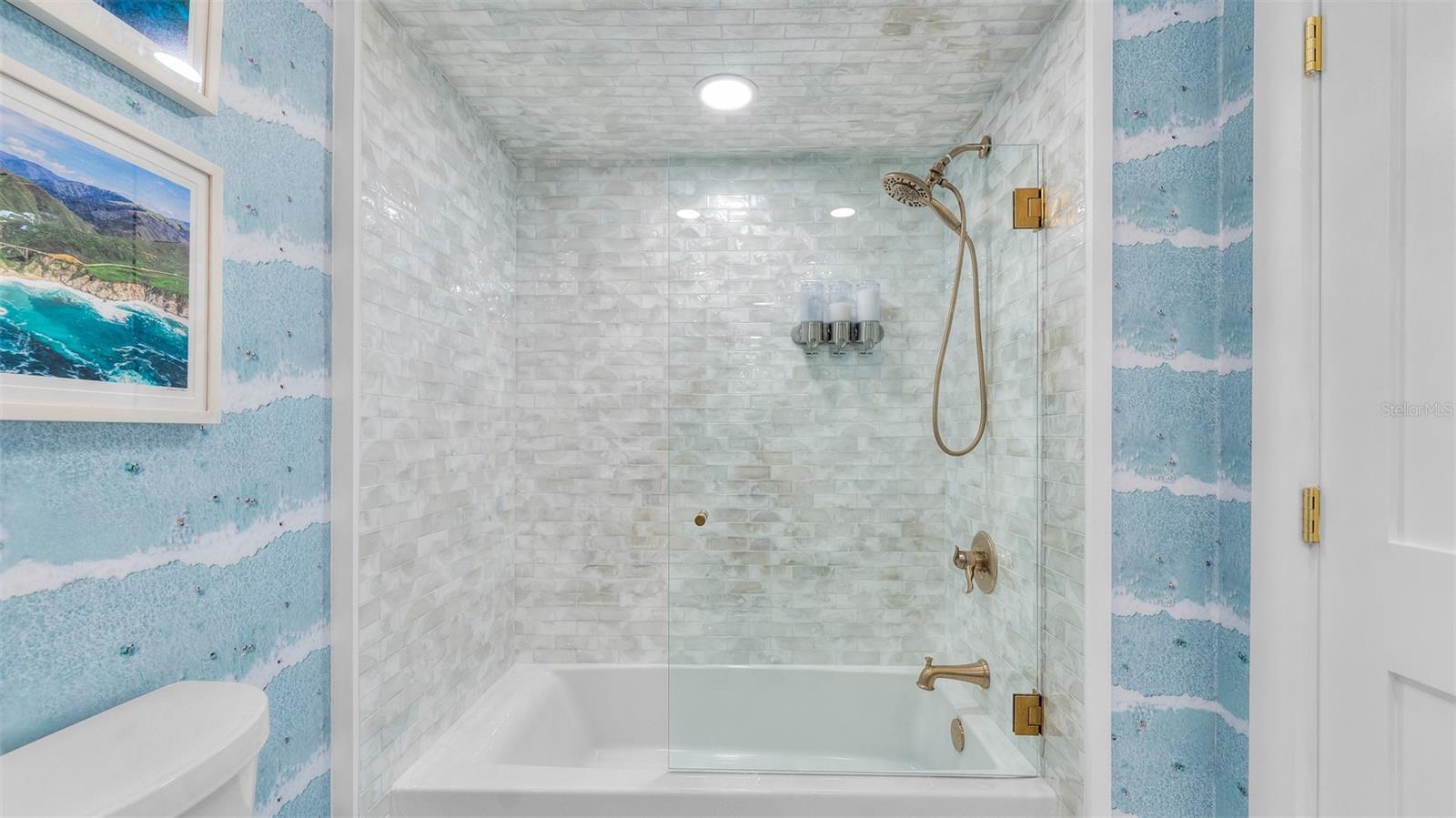 INLET SHORES - Residential