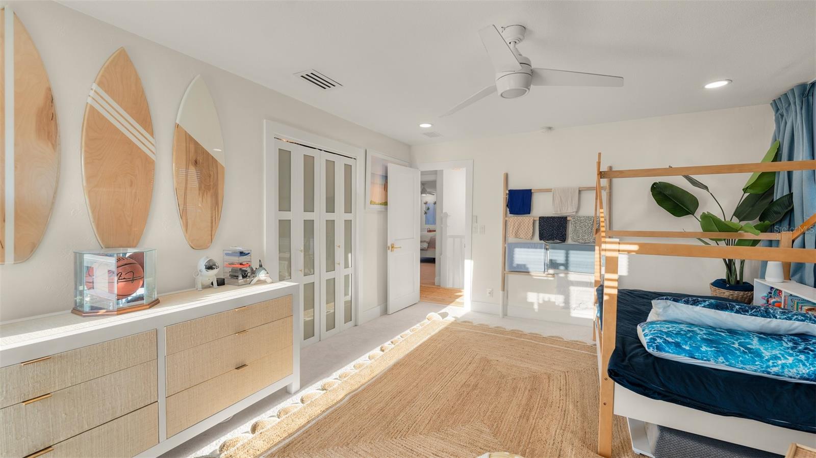INLET SHORES - Residential