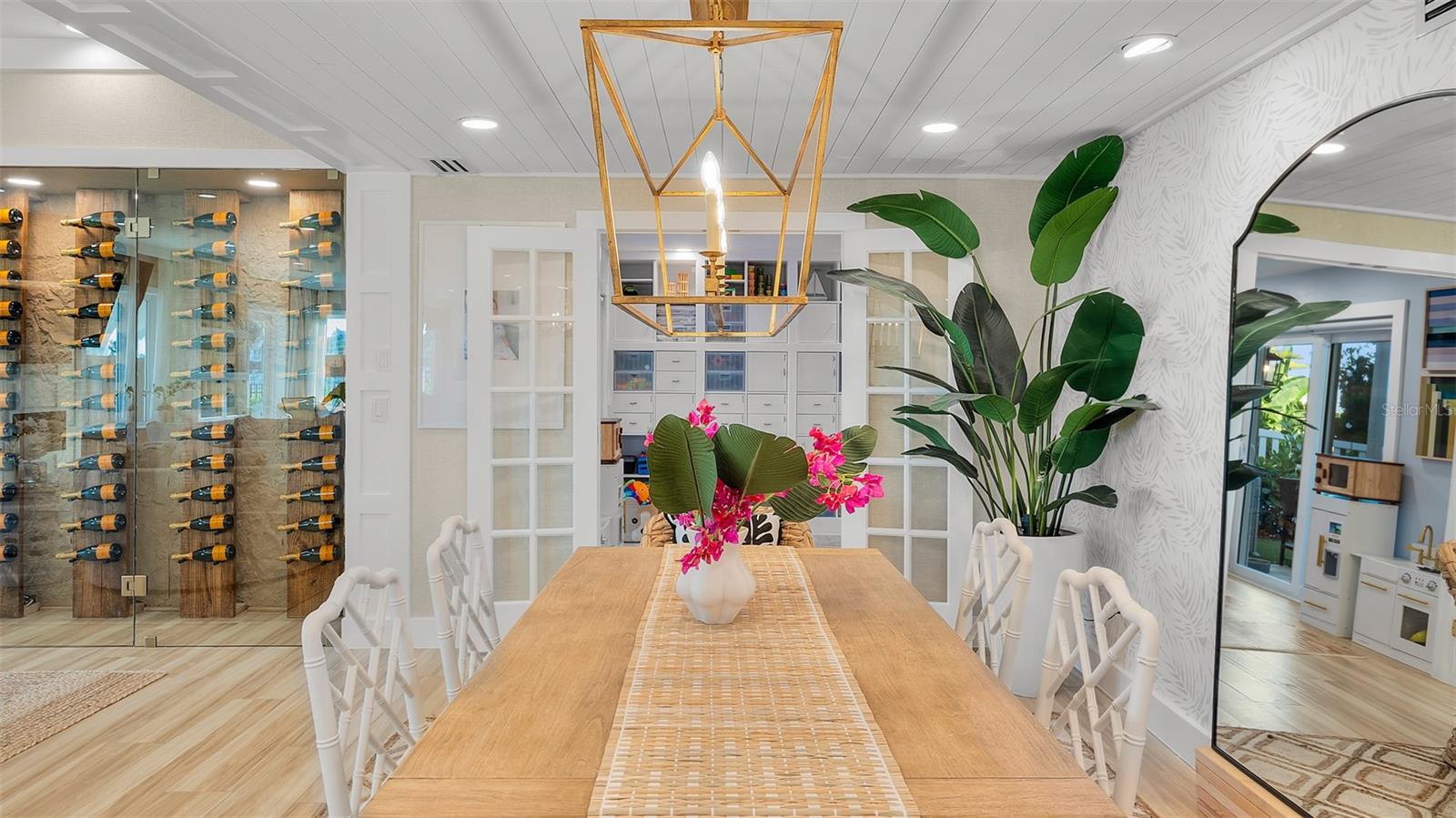 INLET SHORES - Residential