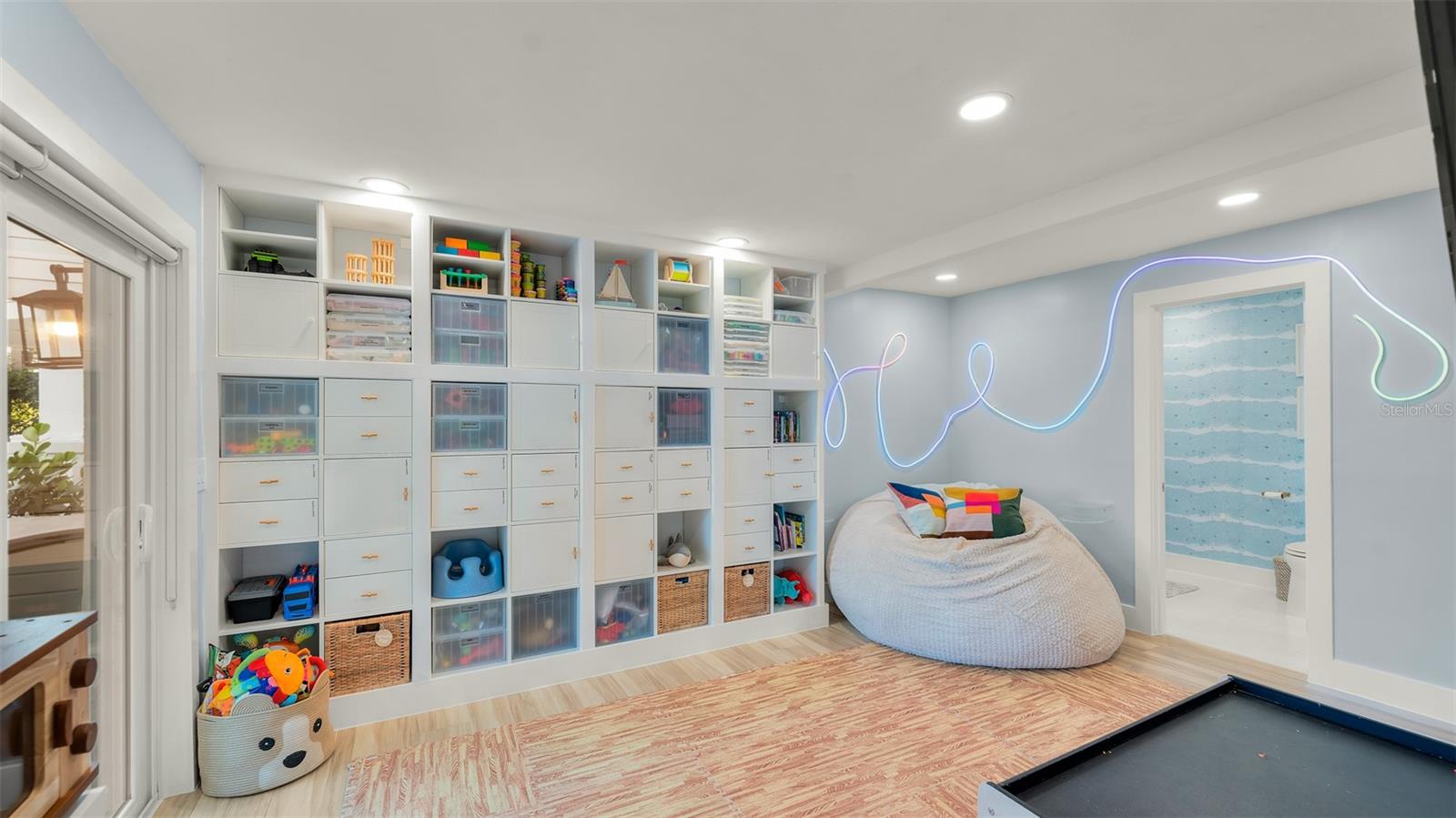 INLET SHORES - Residential