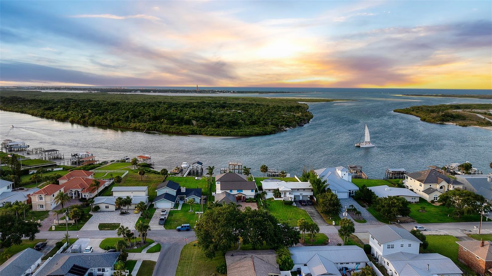 INLET SHORES - Residential