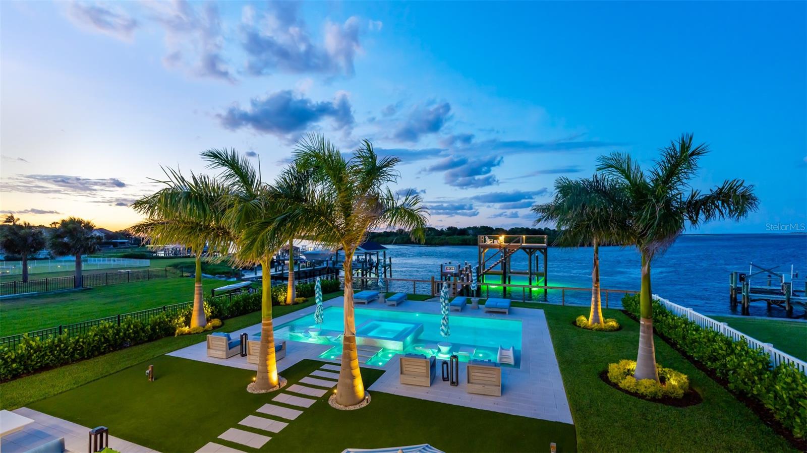 INLET SHORES - Residential