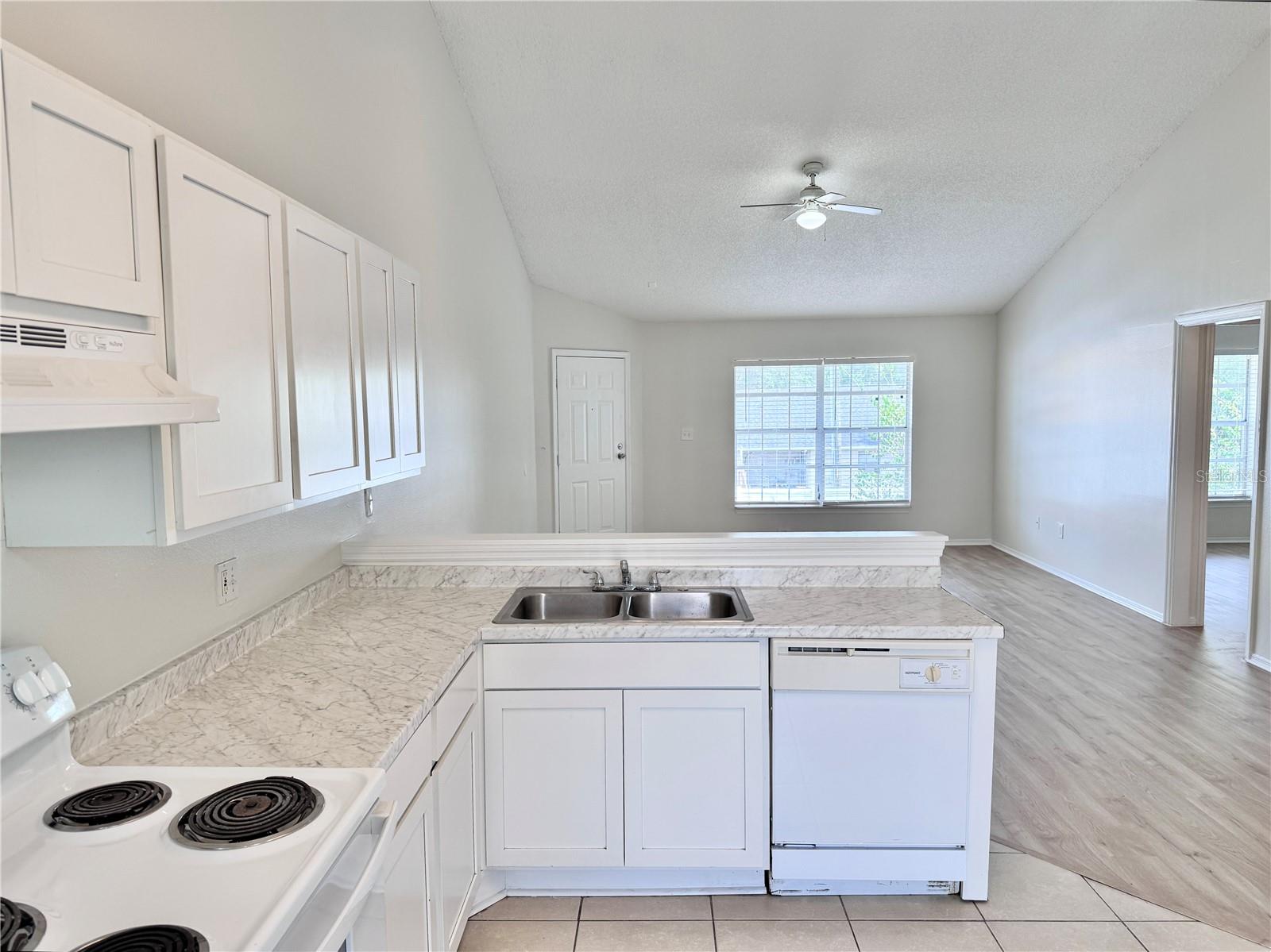 LANCELOT AT WINTER PARK CONDO - Residential Lease