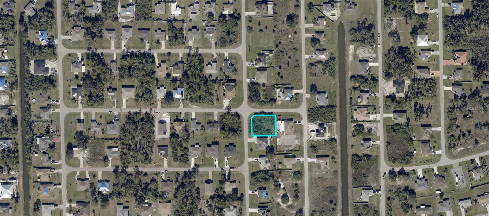 LEHIGH ACRES - Land