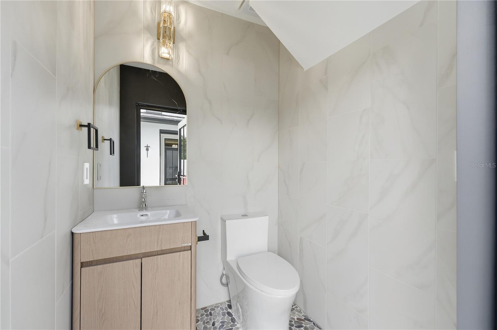 IVANHOE PARK REP - Residential