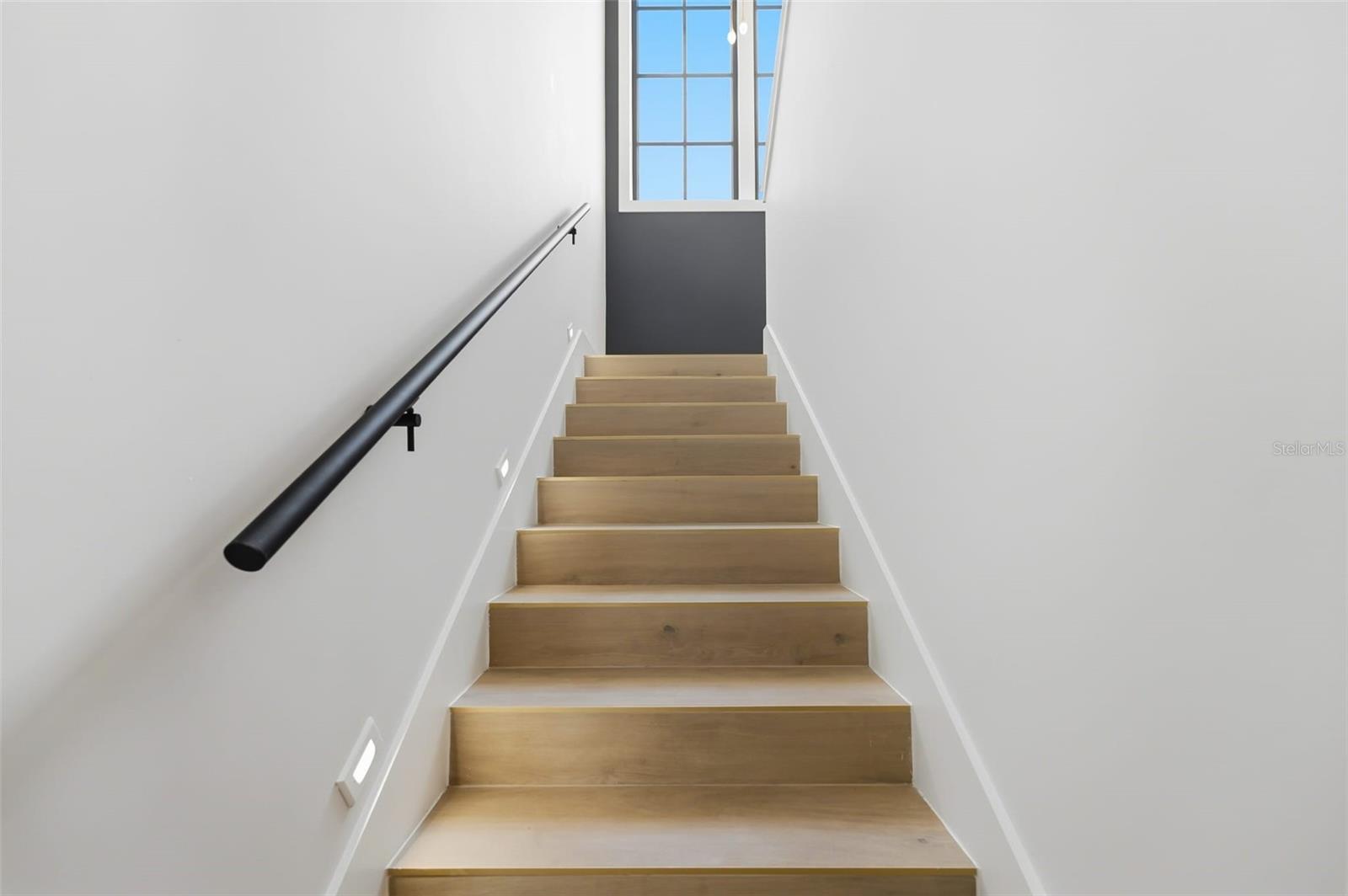 IVANHOE PARK REP - Residential