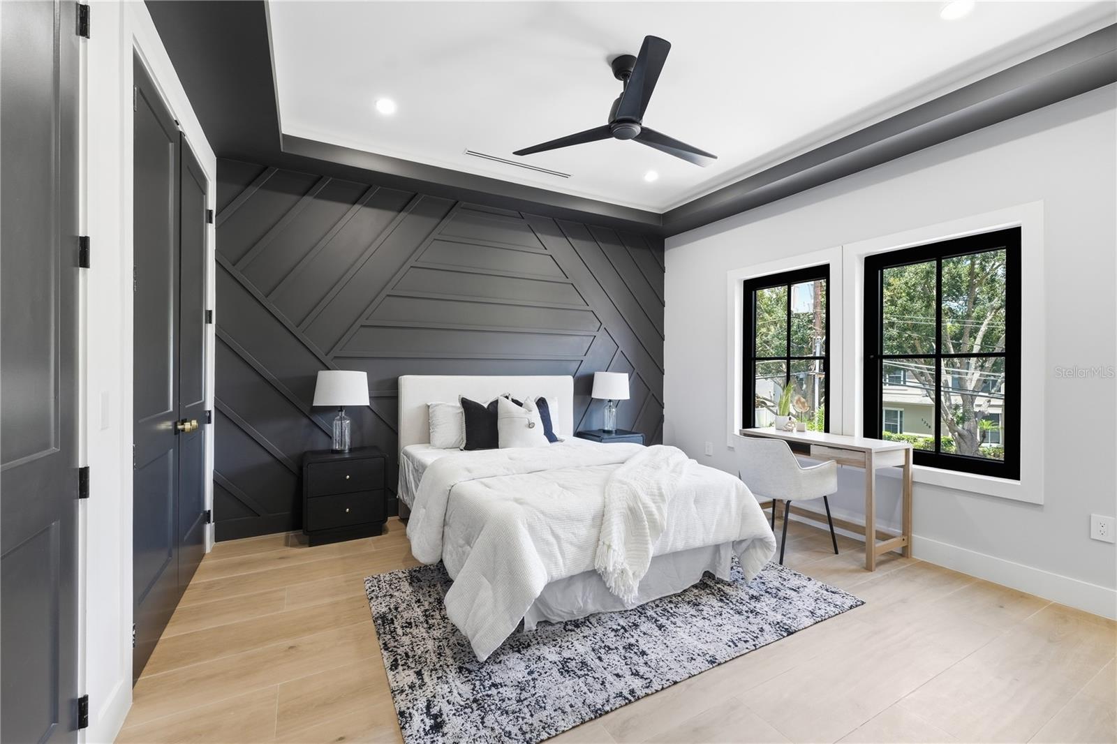 IVANHOE PARK REP - Residential