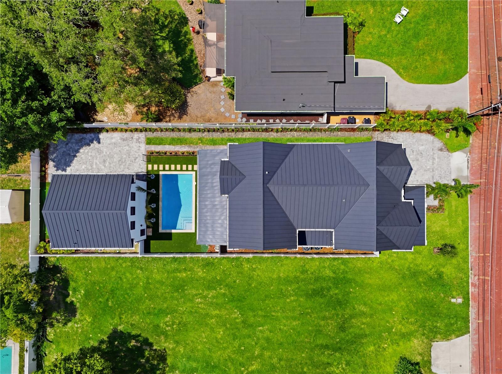 IVANHOE PARK REP - Residential