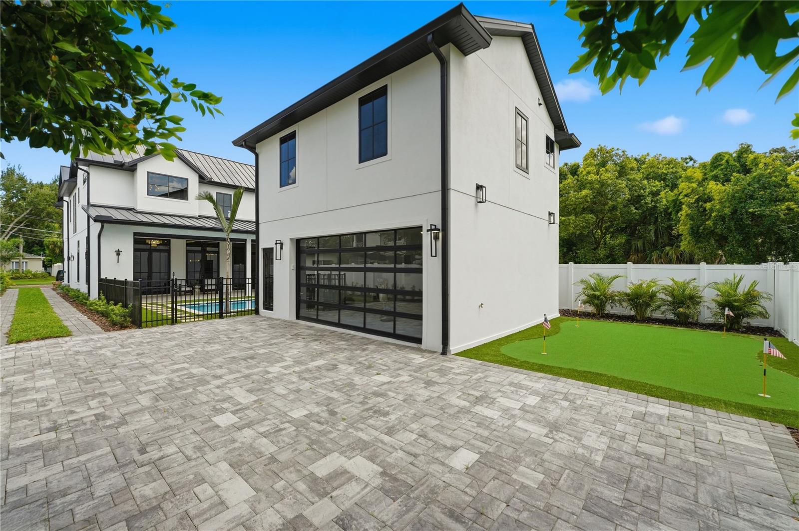 IVANHOE PARK REP - Residential