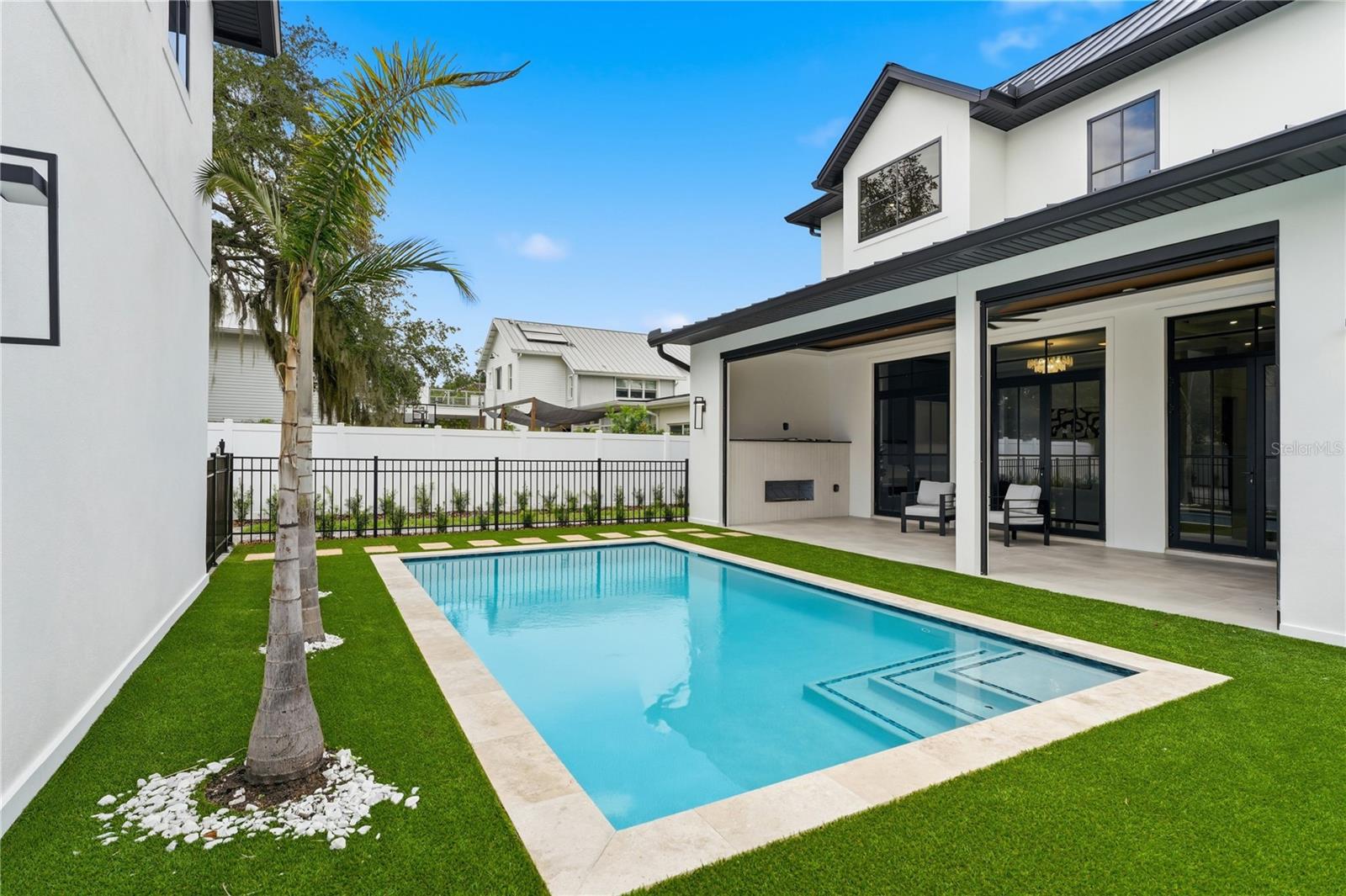 IVANHOE PARK REP - Residential