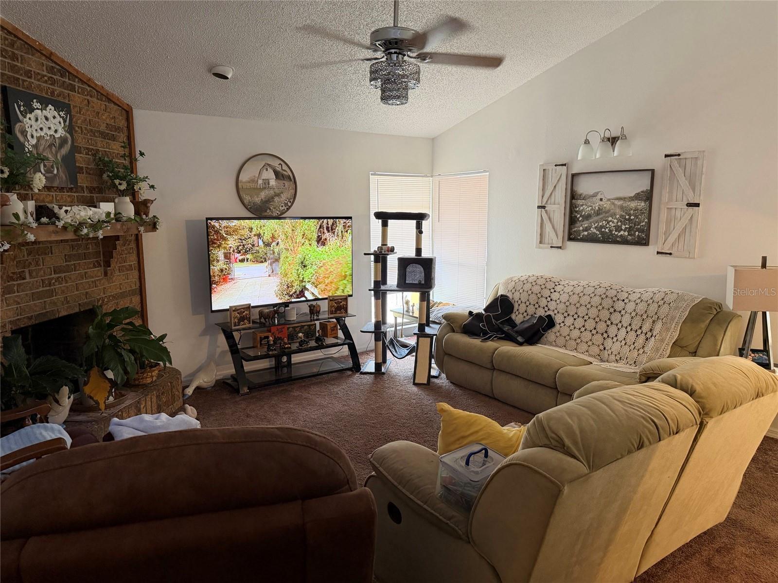 FOX CHASE SUB - Residential