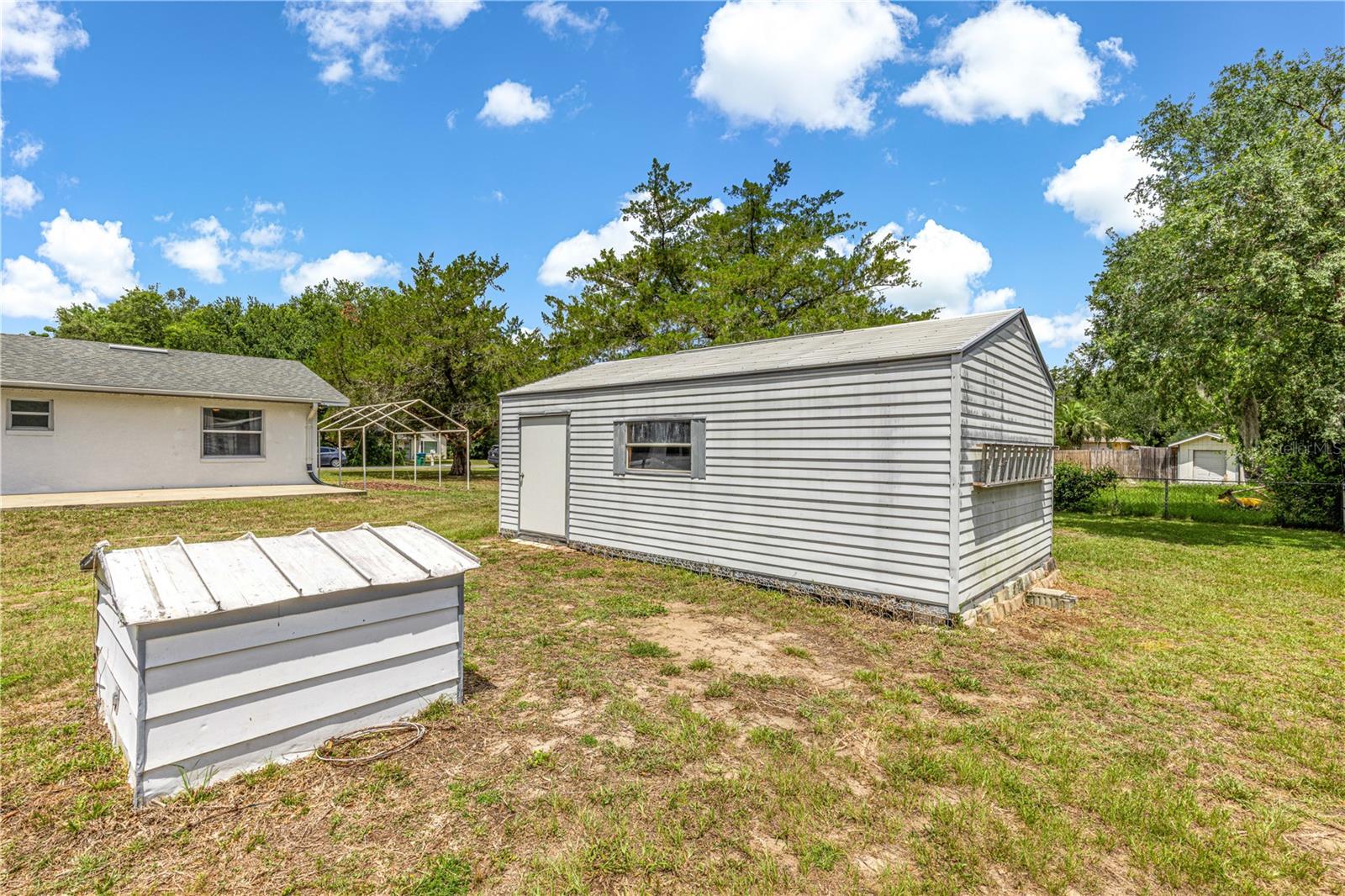 LAKE WEIR GARDENS - Residential