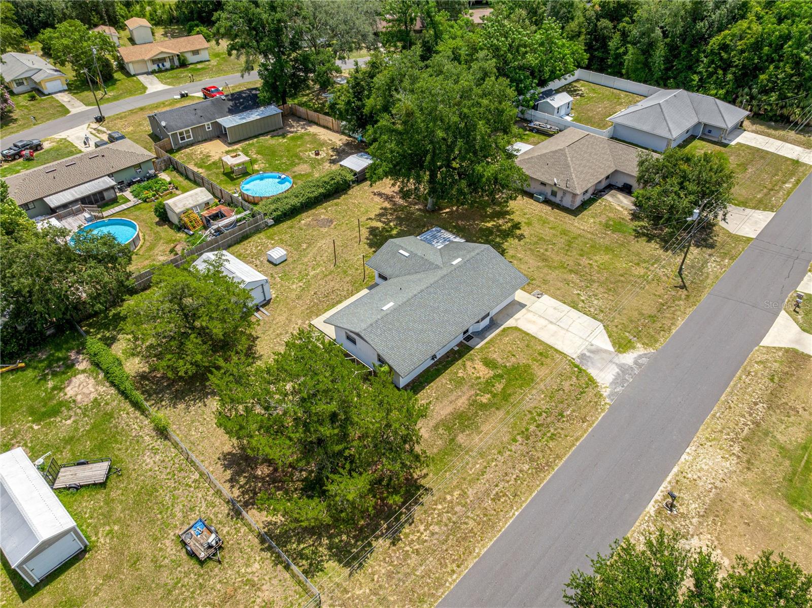 LAKE WEIR GARDENS - Residential