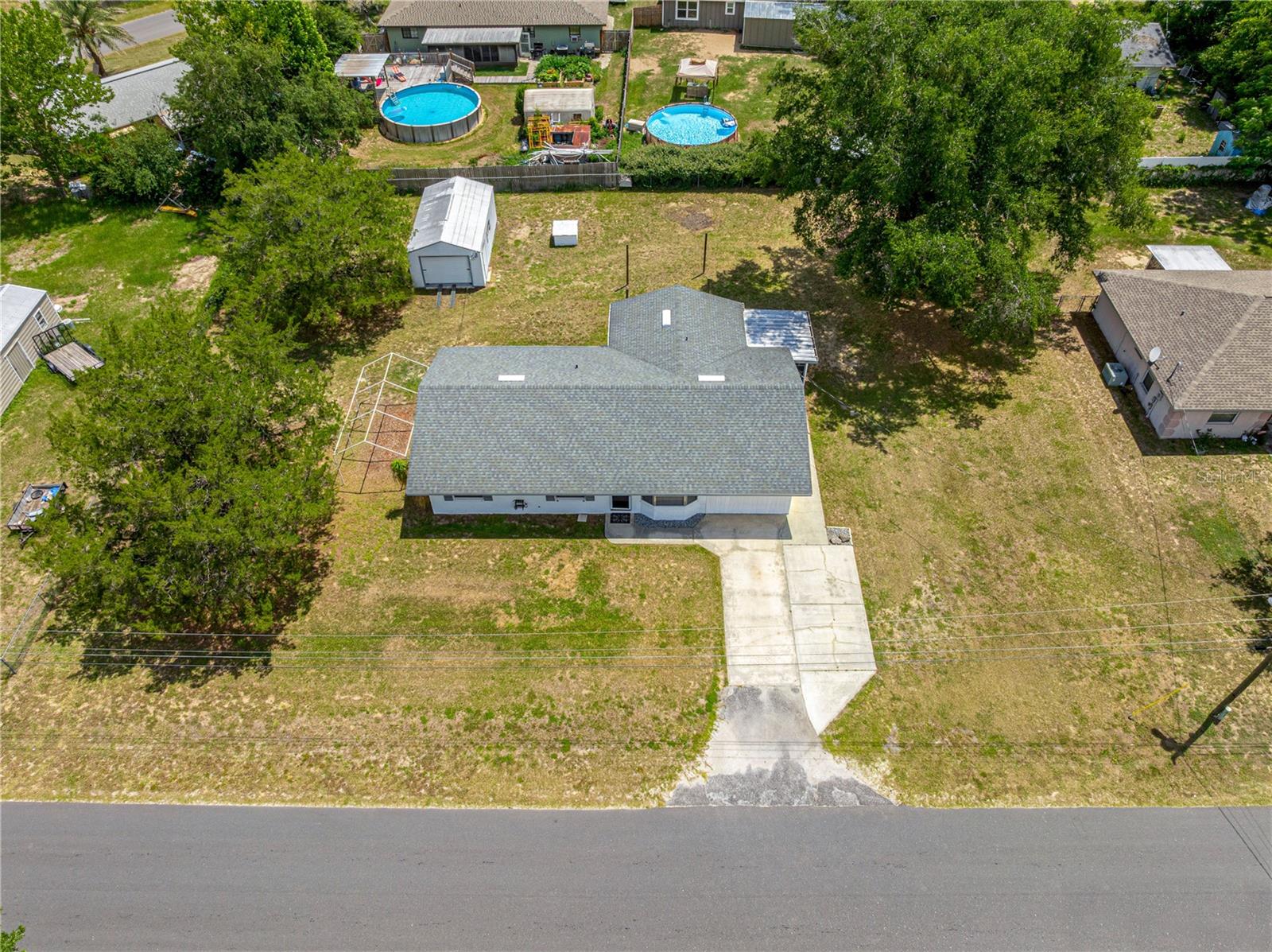 LAKE WEIR GARDENS - Residential