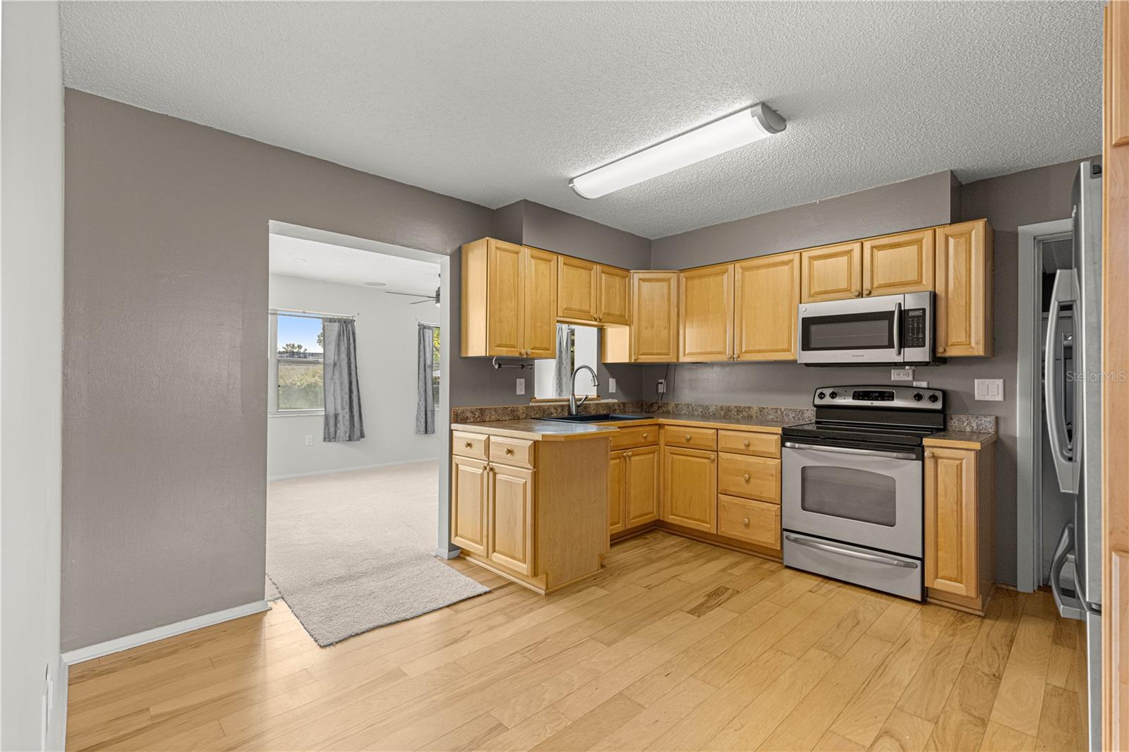 LAKE WEIR GARDENS - Residential
