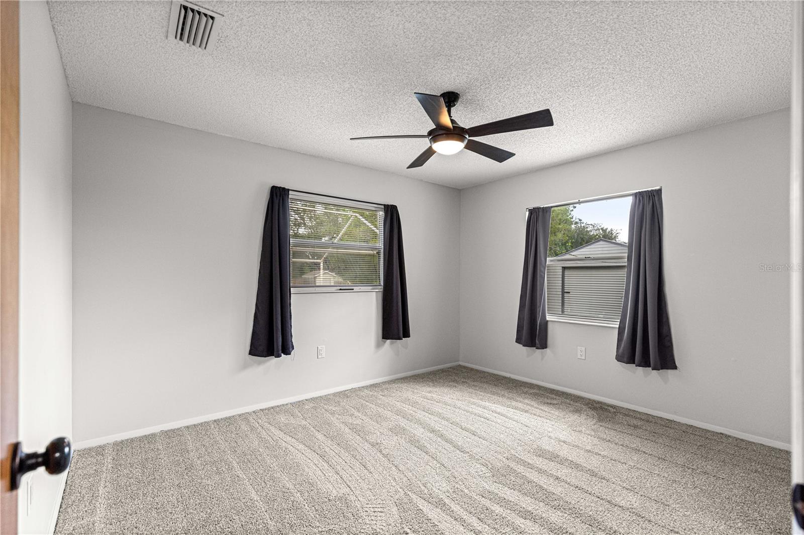 LAKE WEIR GARDENS - Residential
