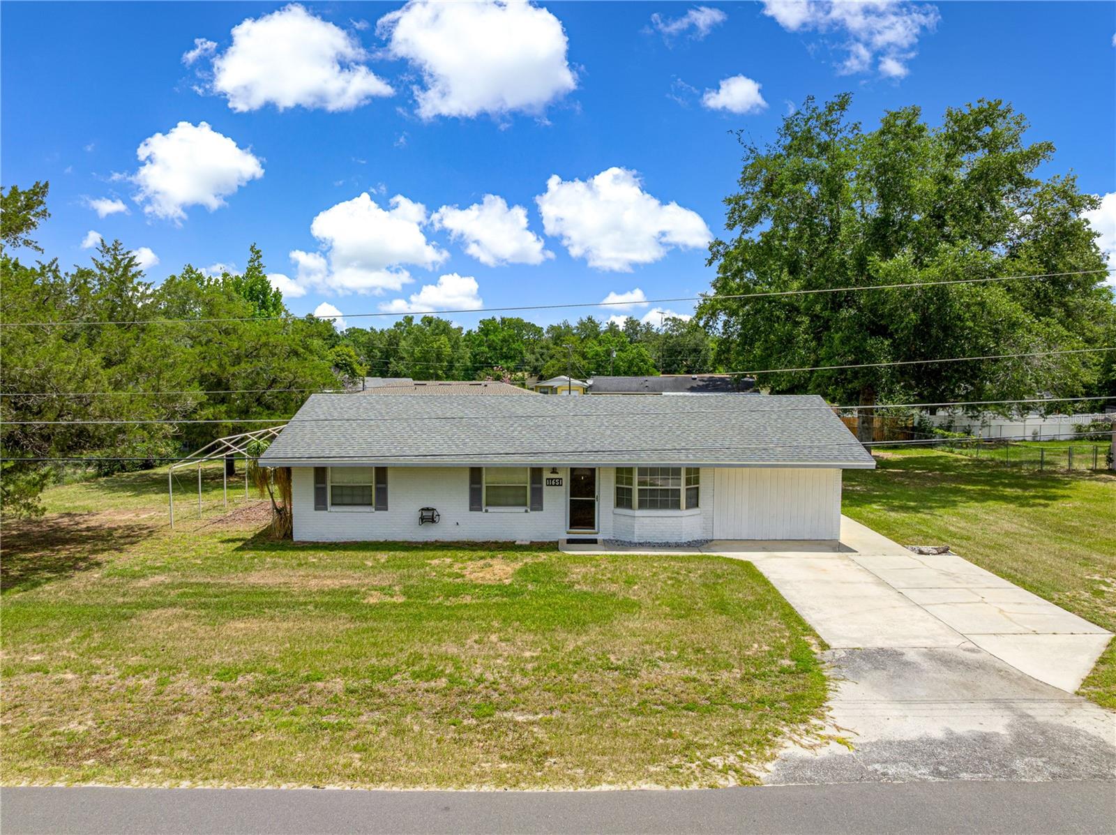 LAKE WEIR GARDENS - Residential