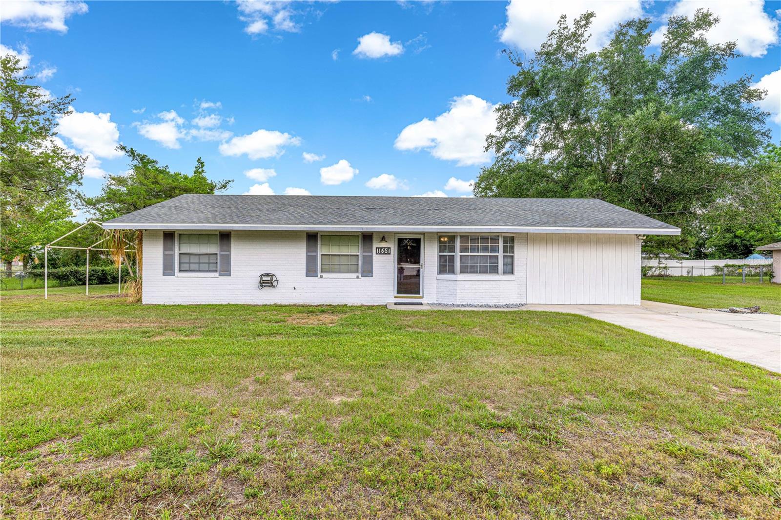 LAKE WEIR GARDENS - Residential