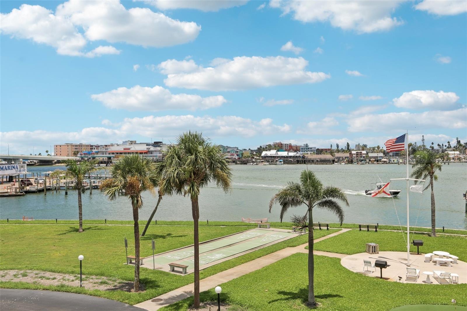 KEY CAPRI CONDO - Residential