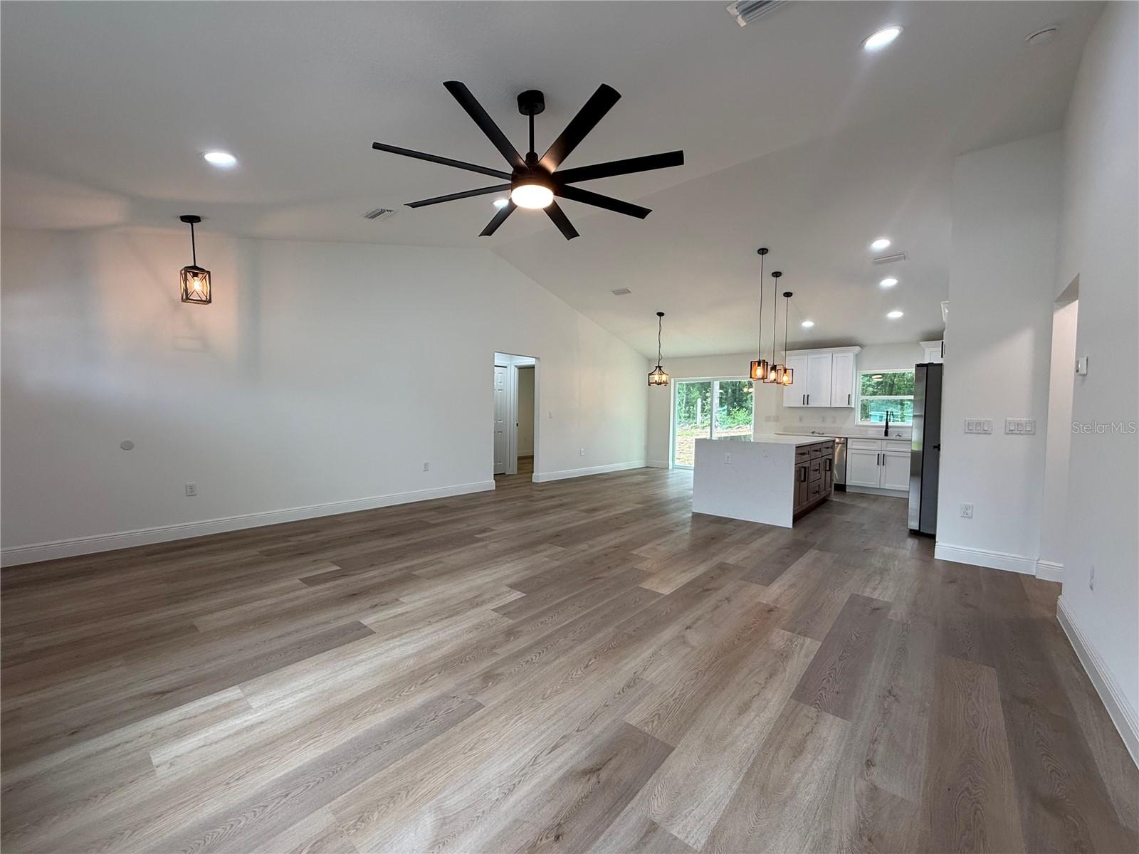 BELLEVIEW HTS ESTS UN #11 - Residential