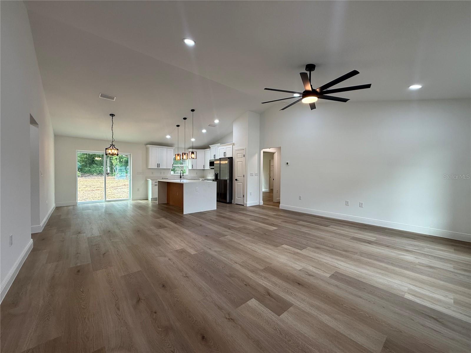 BELLEVIEW HTS ESTS UN #11 - Residential