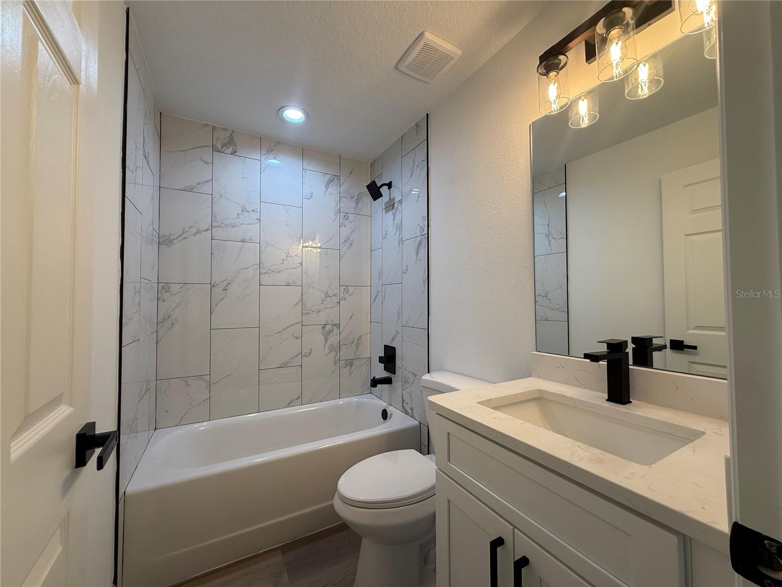 BELLEVIEW HTS ESTS UN #11 - Residential