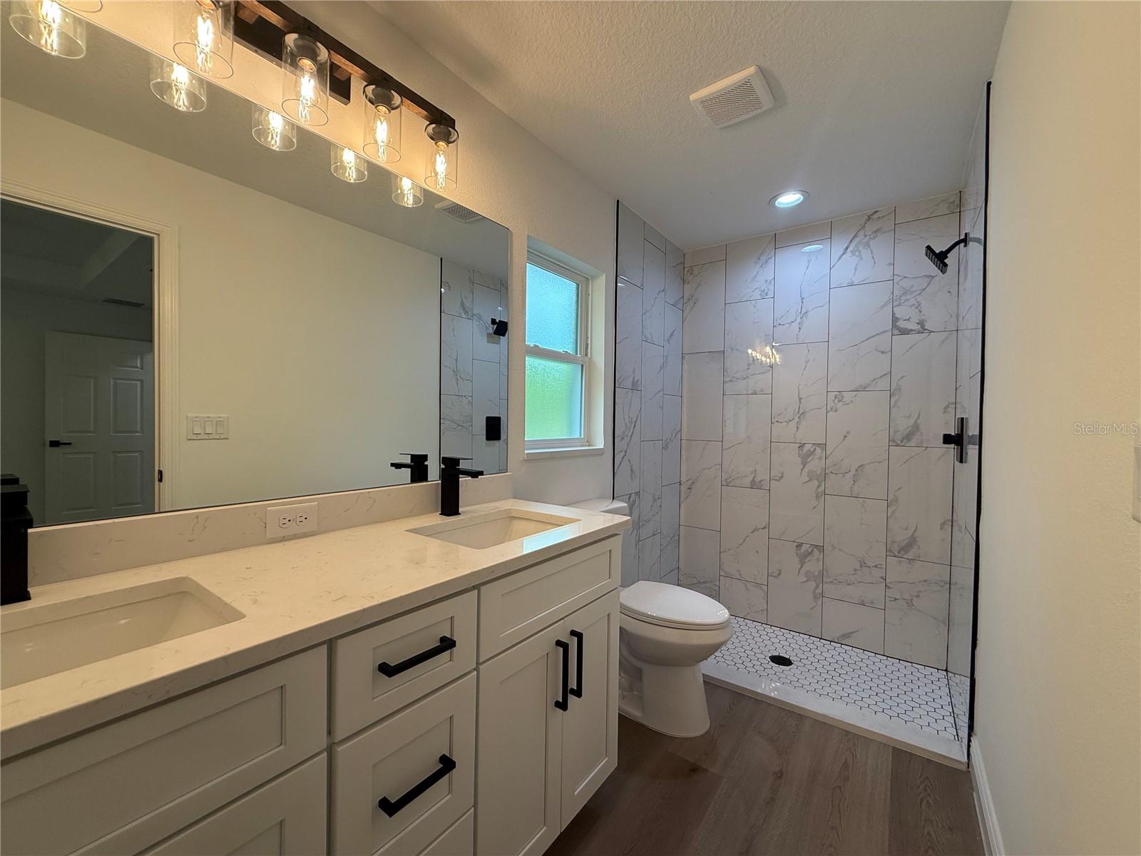 BELLEVIEW HTS ESTS UN #11 - Residential