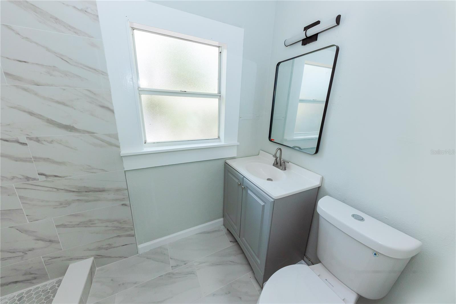 LAUGHNERS LAKEVIEW ADD - Residential