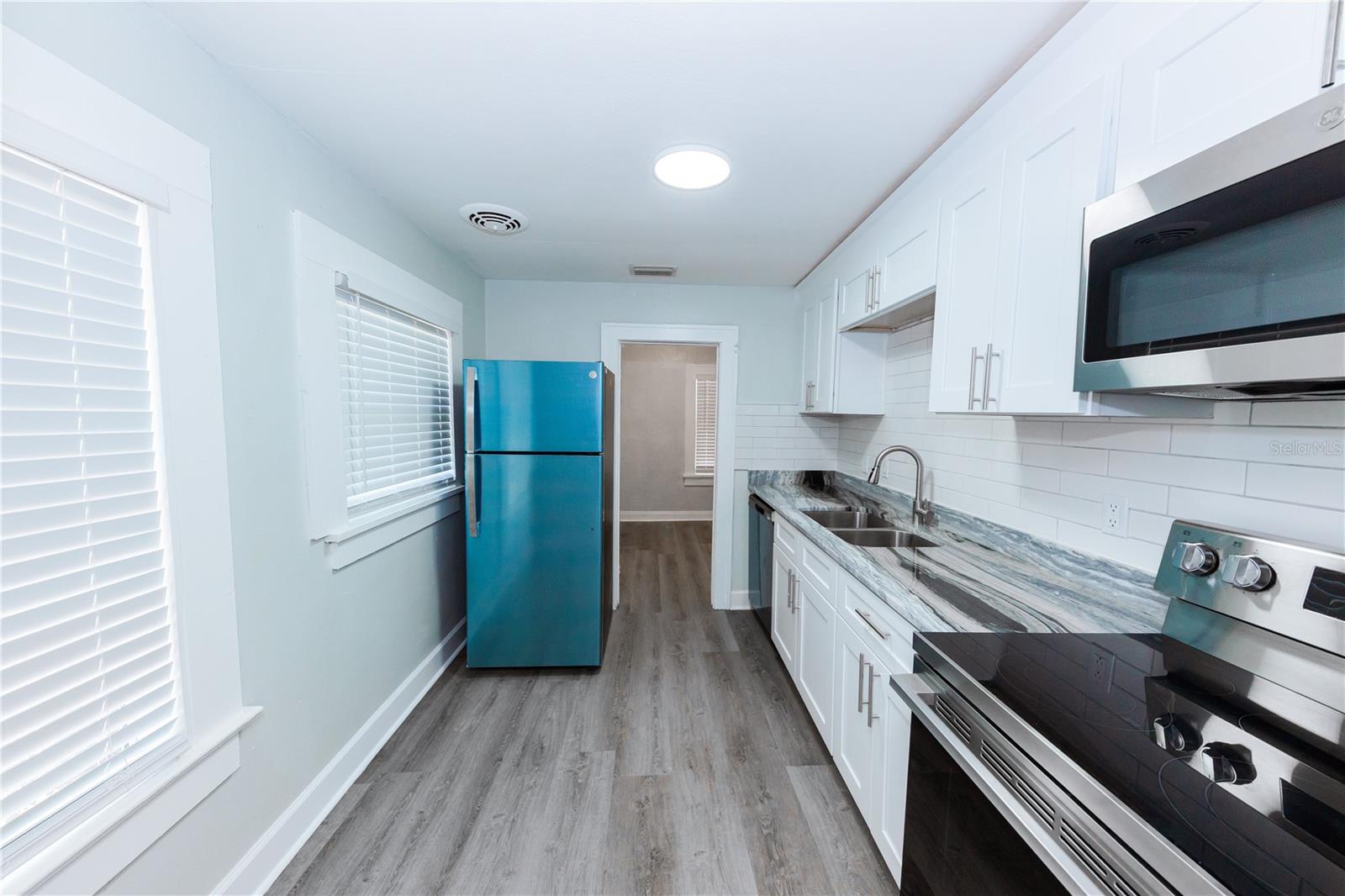 LAUGHNERS LAKEVIEW ADD - Residential