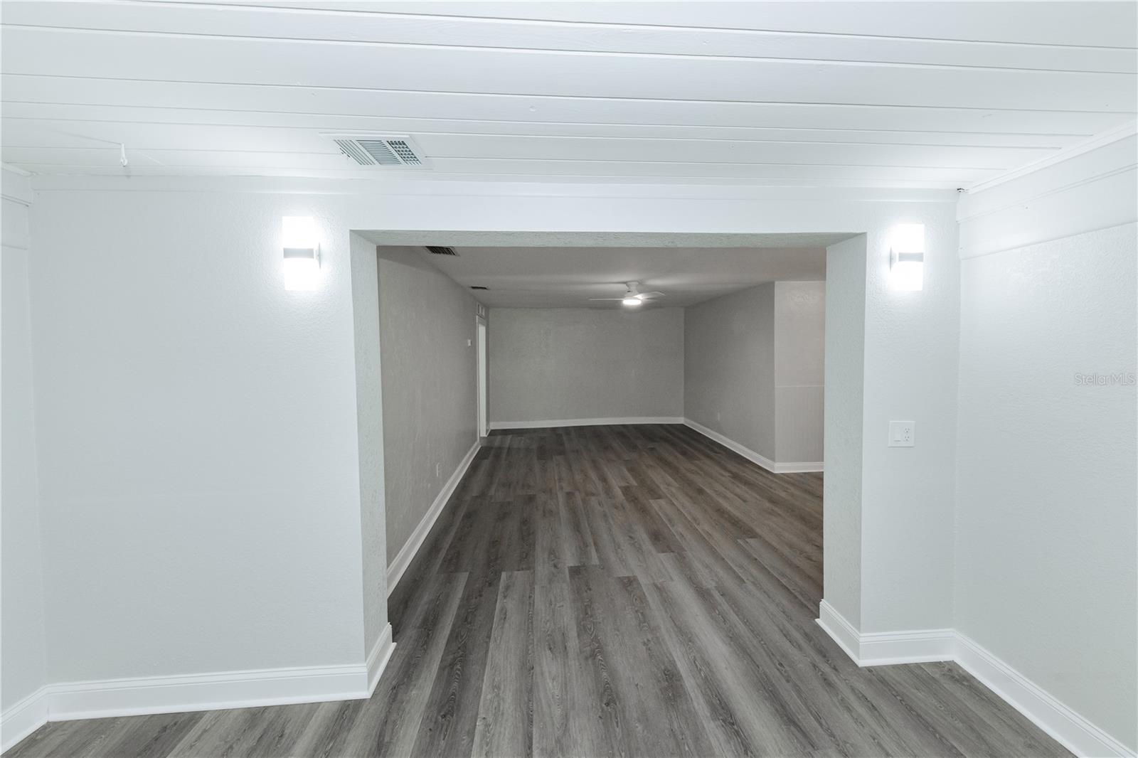 LAUGHNERS LAKEVIEW ADD - Residential