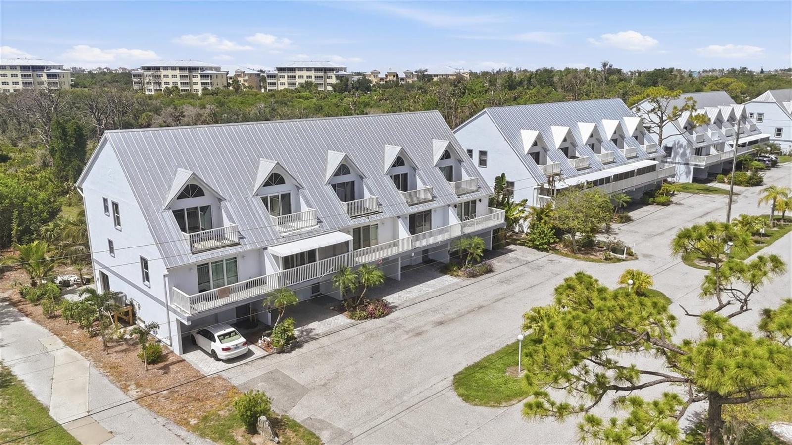 FIDDLERS GREEN 02 PH 03 BLDG 04 - Residential