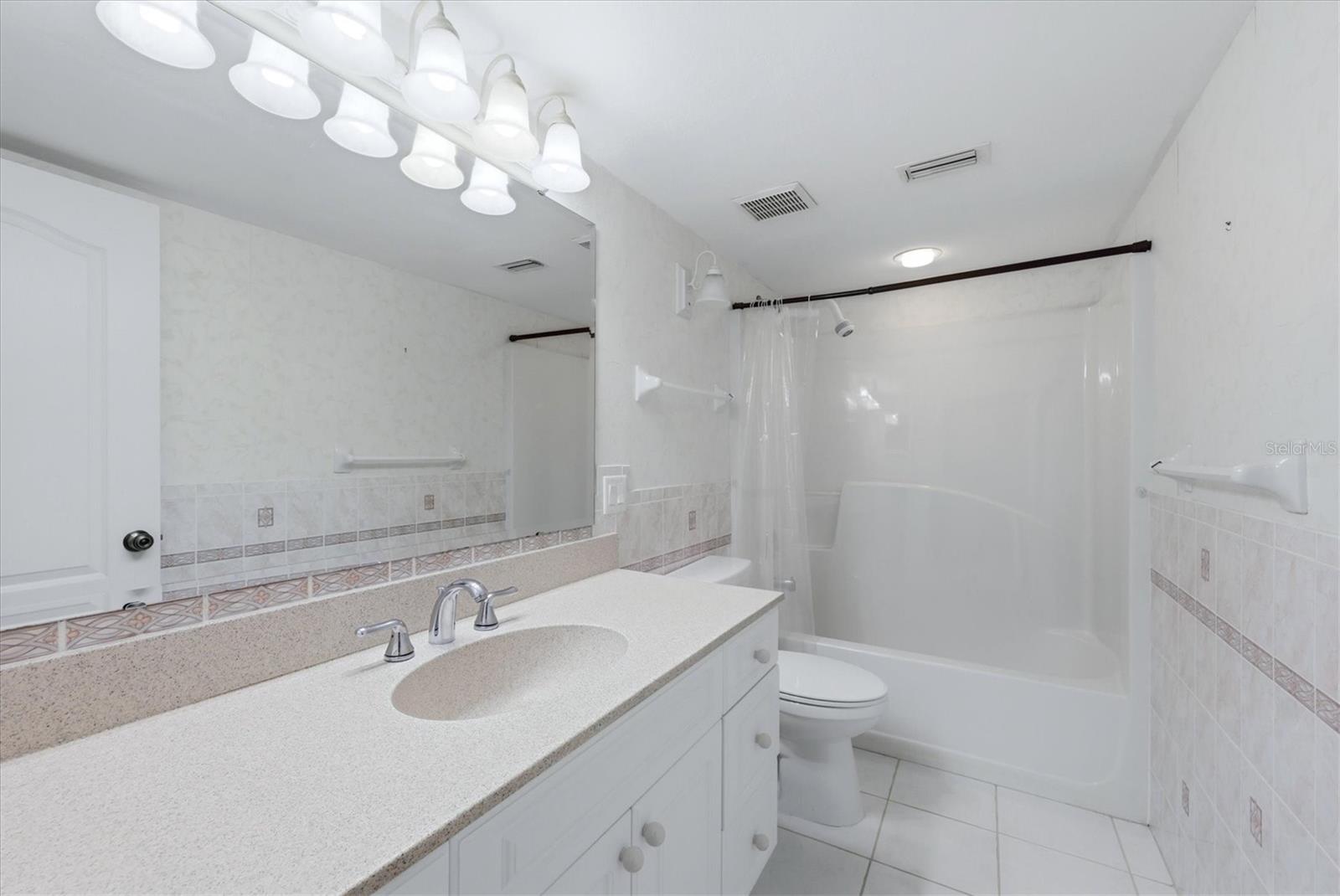 FIDDLERS GREEN 02 PH 03 BLDG 04 - Residential