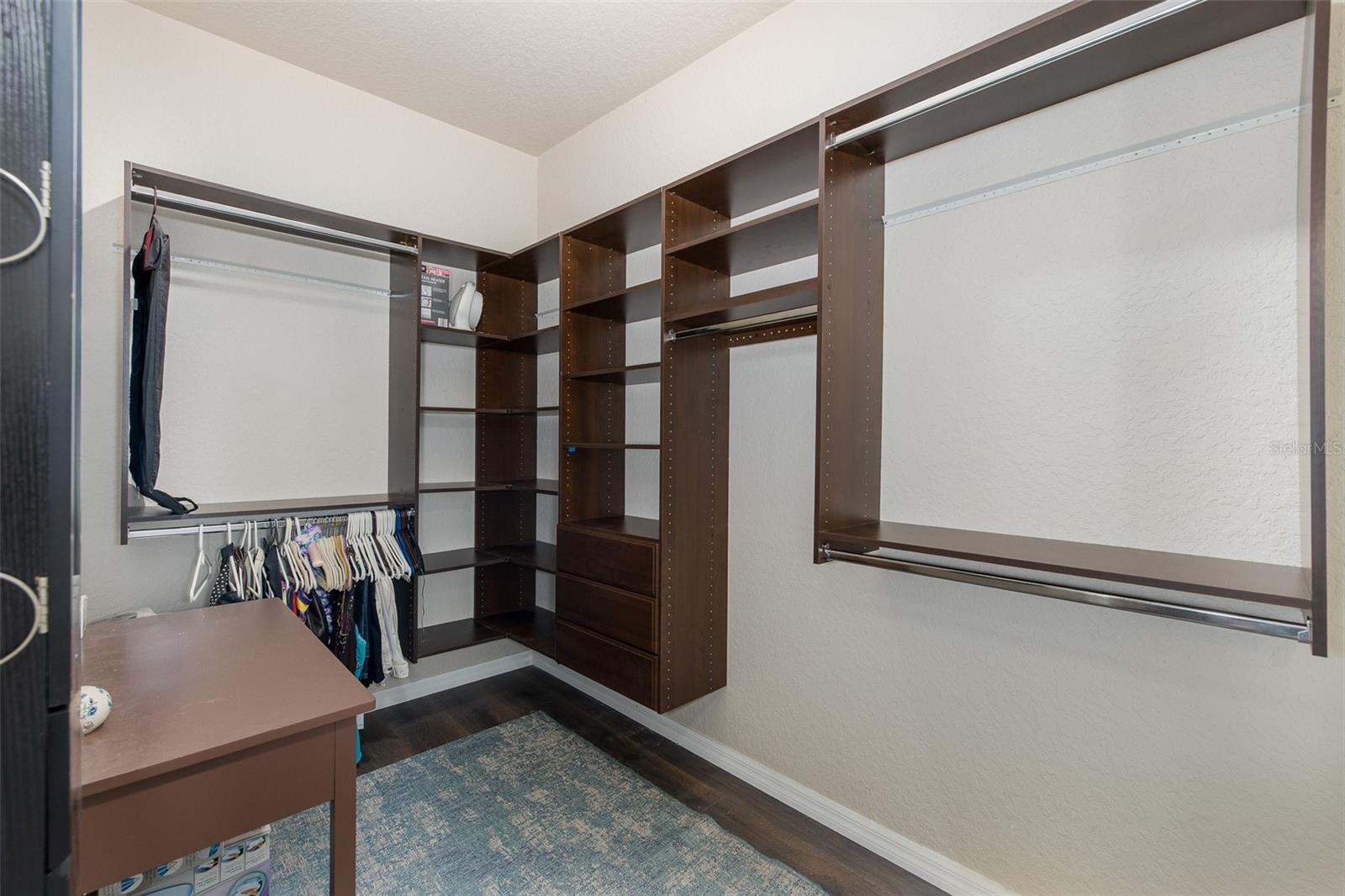 IBIS SUB - Residential