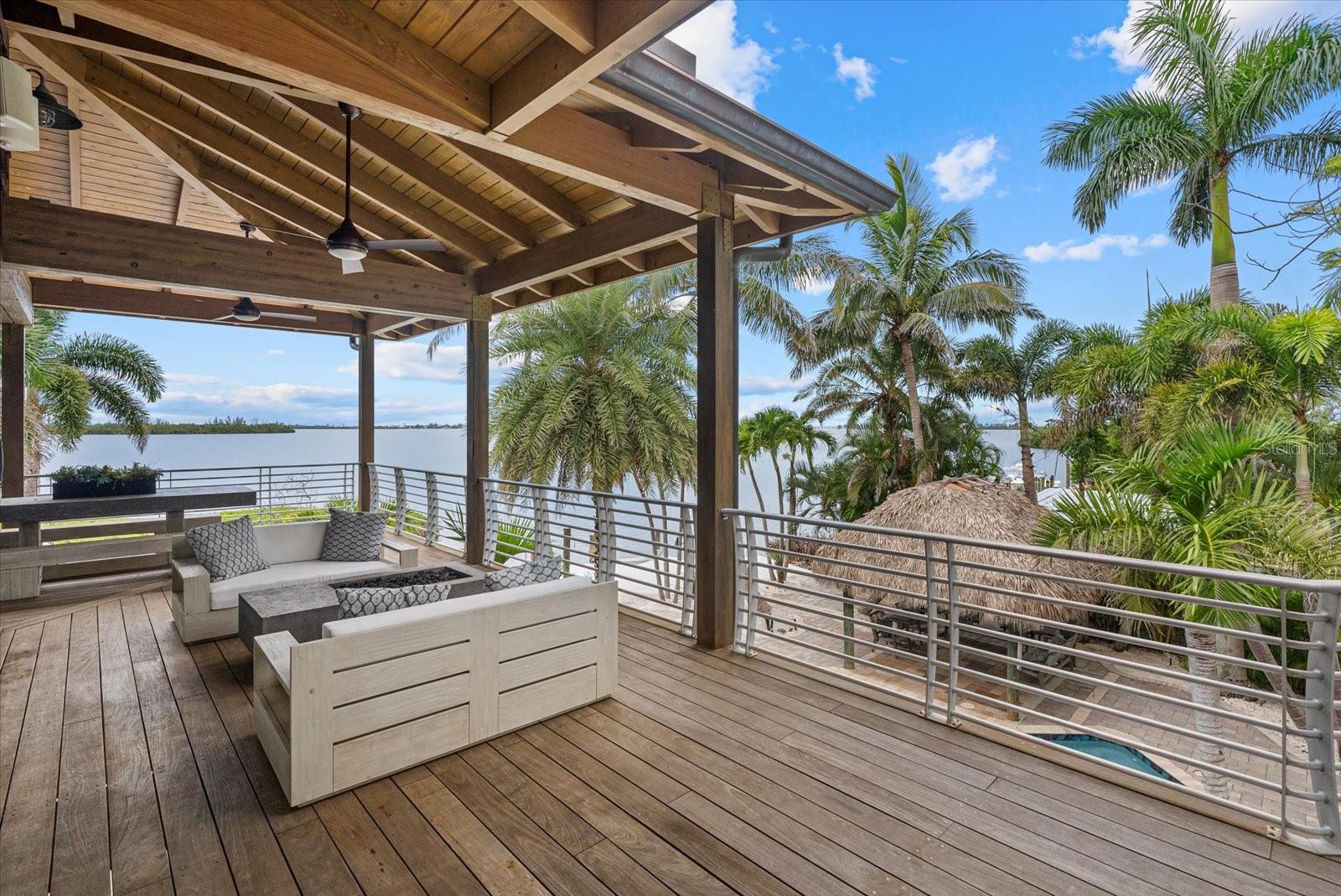 BAY BEACH - Residential Income