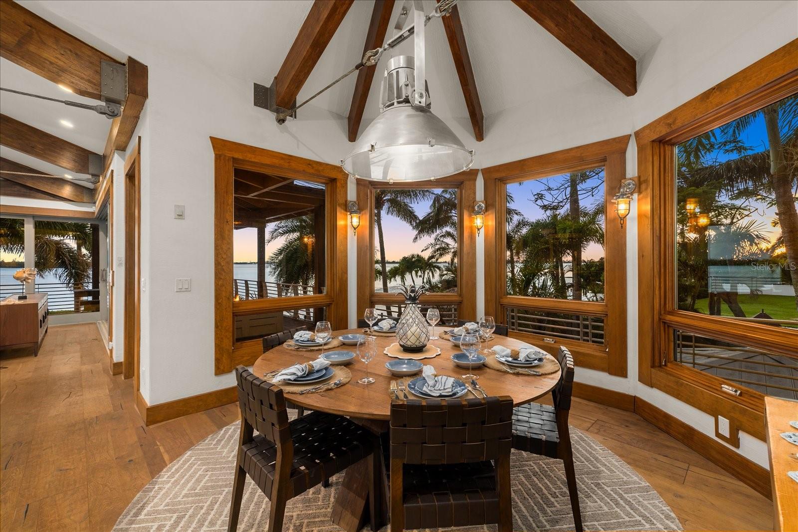 BAY BEACH - Residential Income