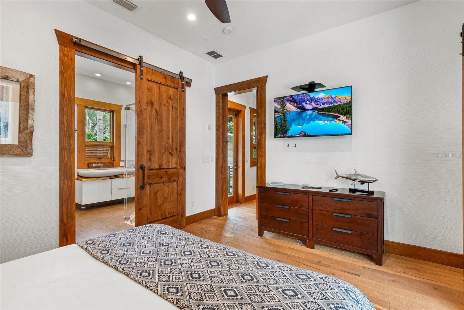 BAY BEACH - Residential Income