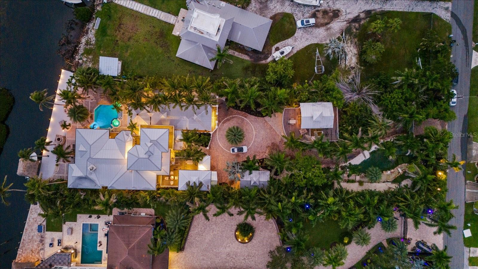BAY BEACH - Residential Income