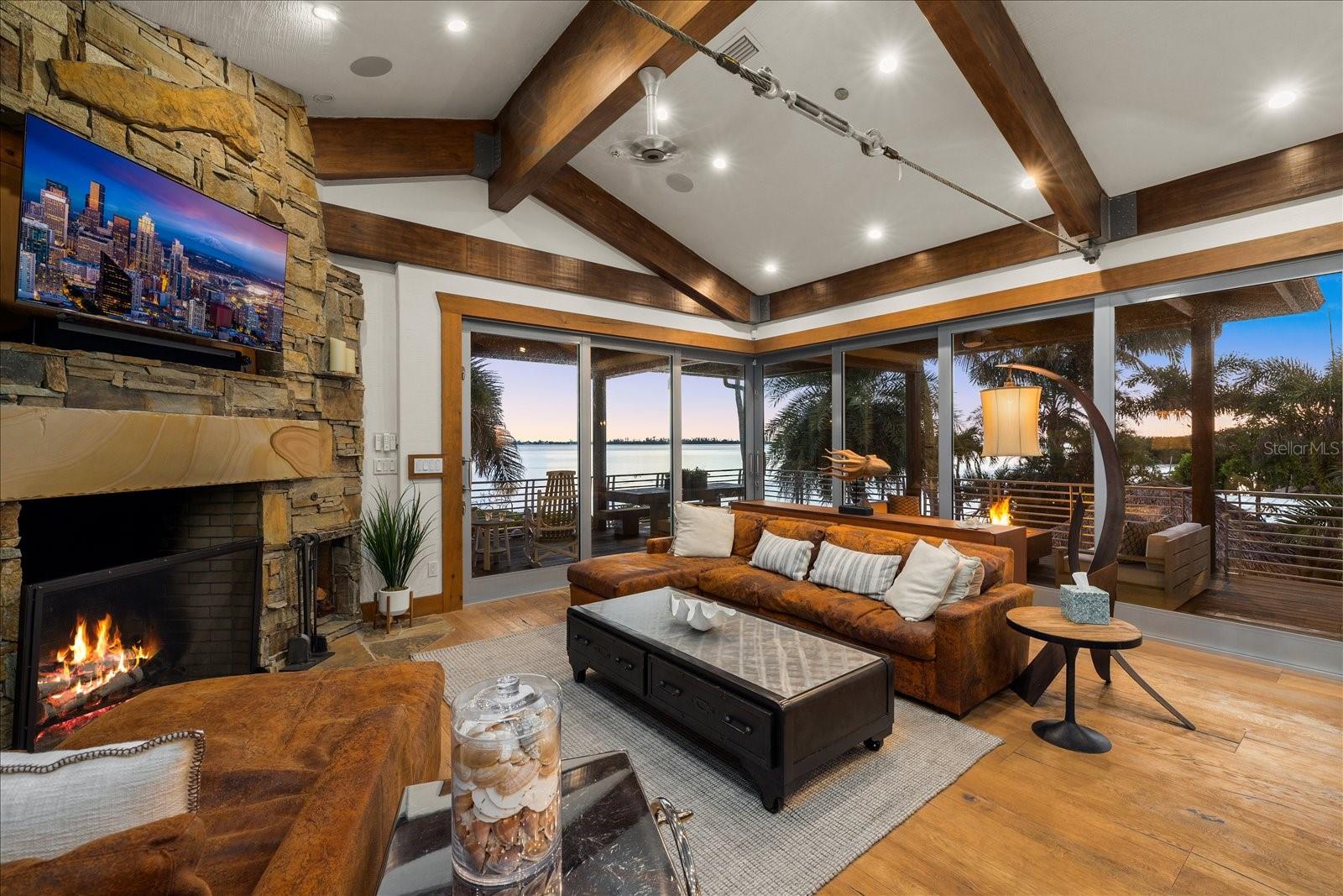 BAY BEACH - Residential Income