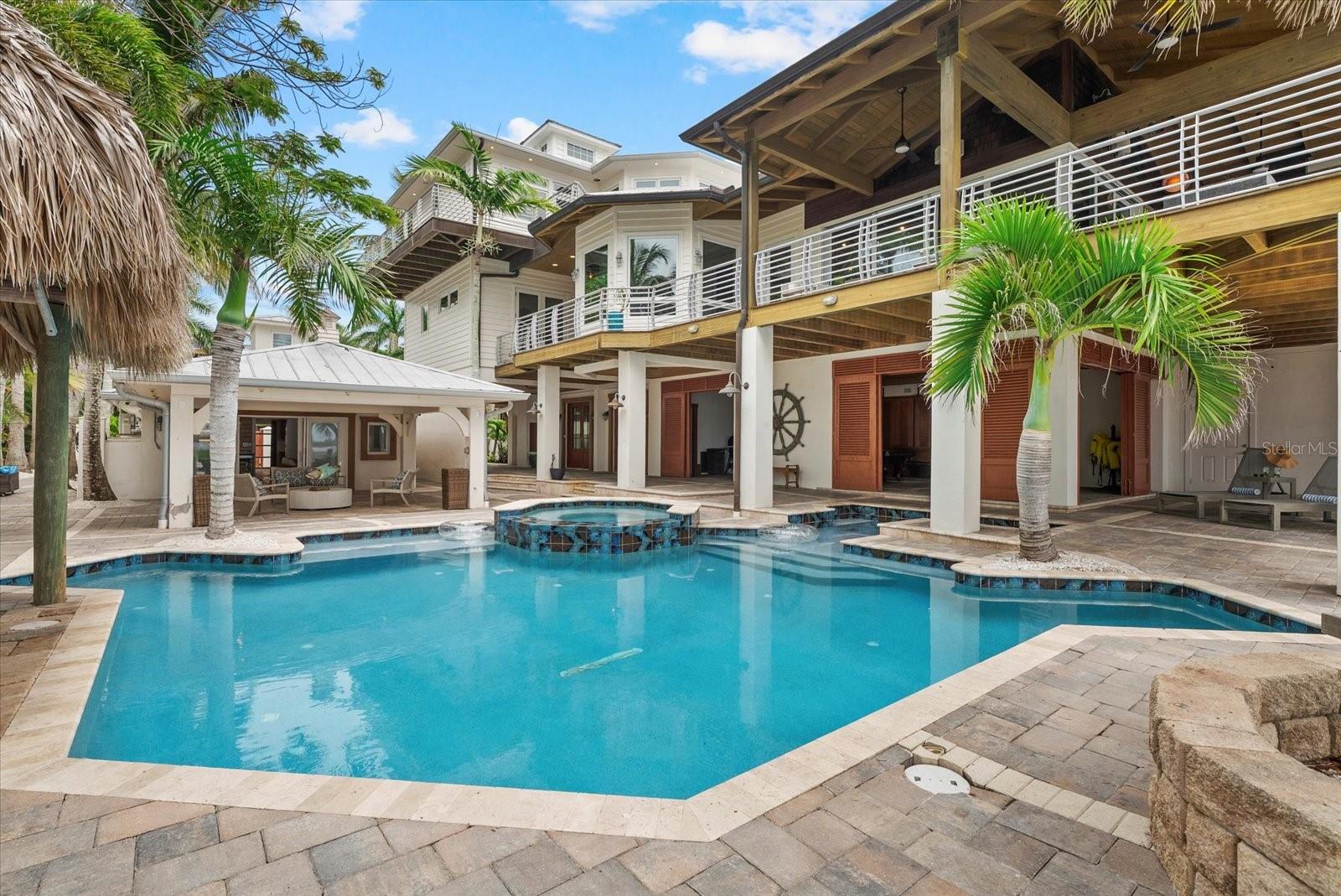 BAY BEACH - Residential Income