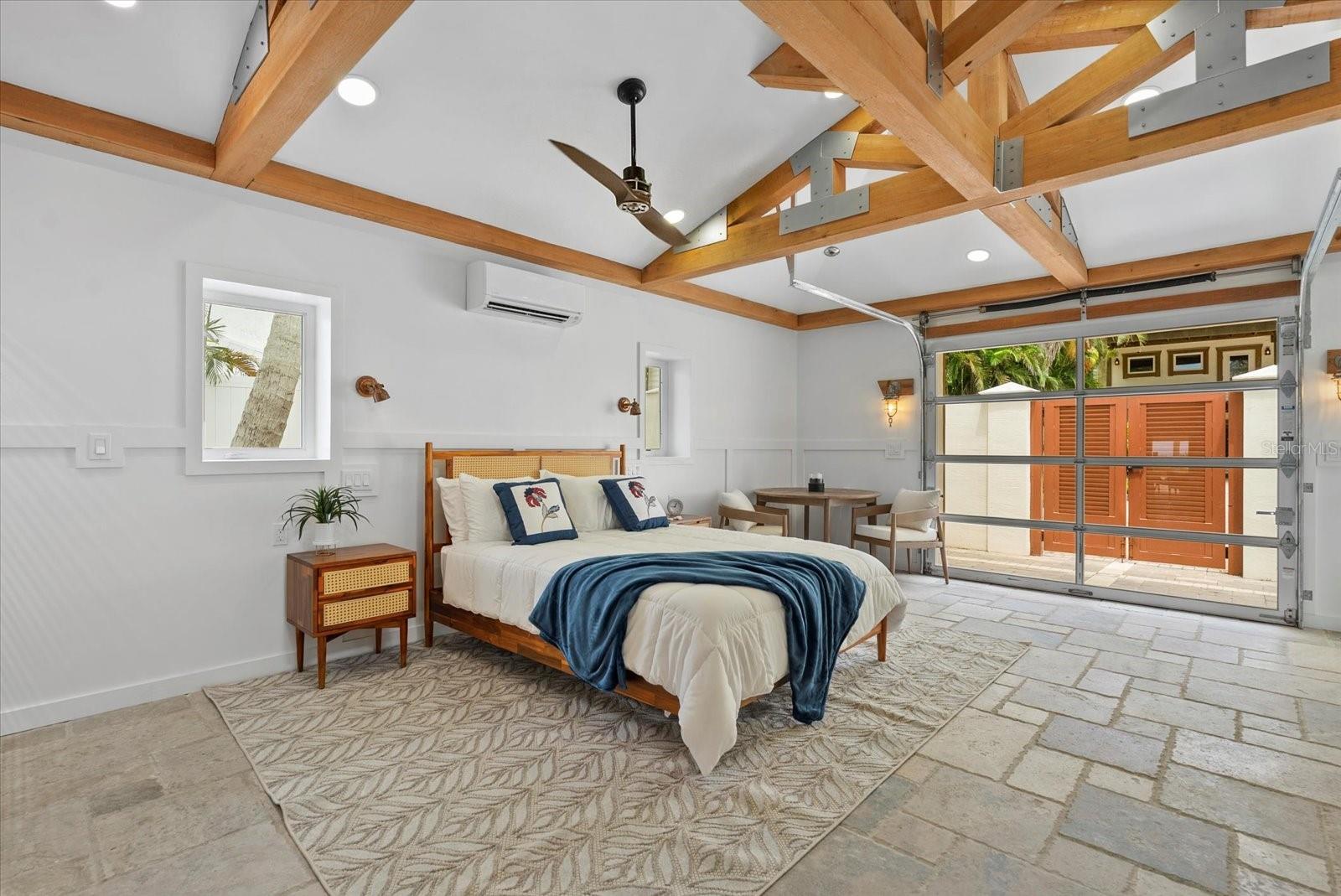 BAY BEACH - Residential Income