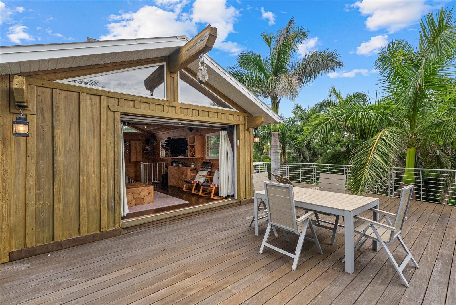 BAY BEACH - Residential Income