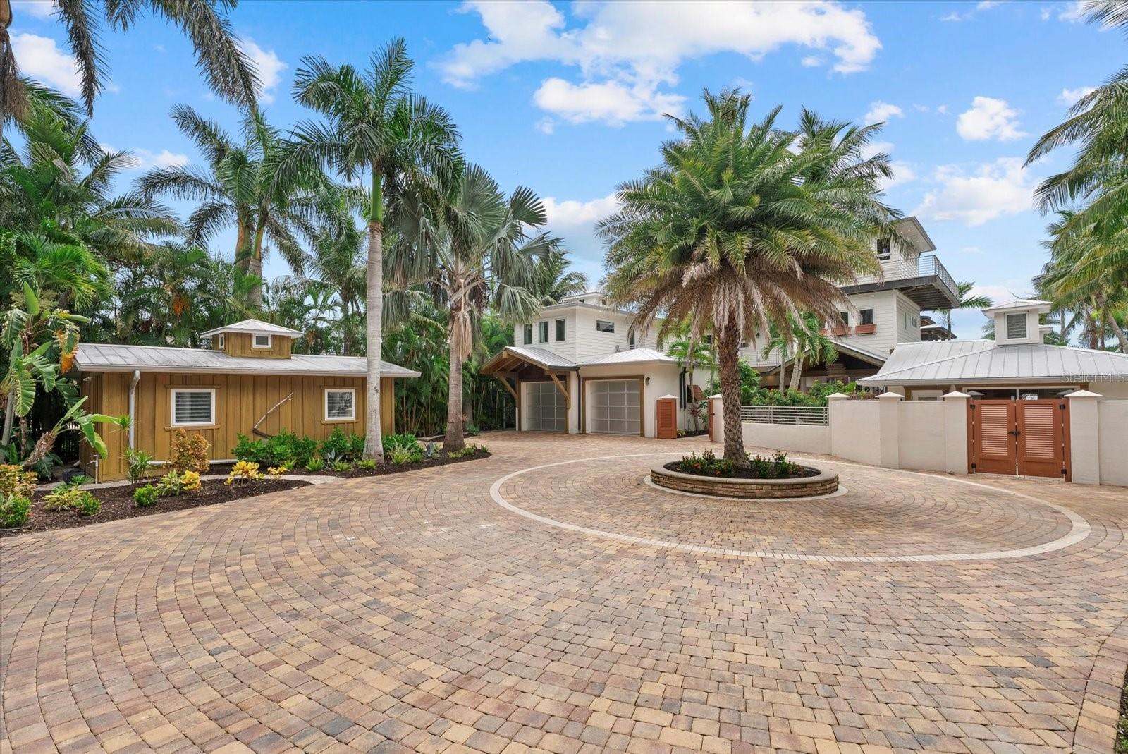 BAY BEACH - Residential Income