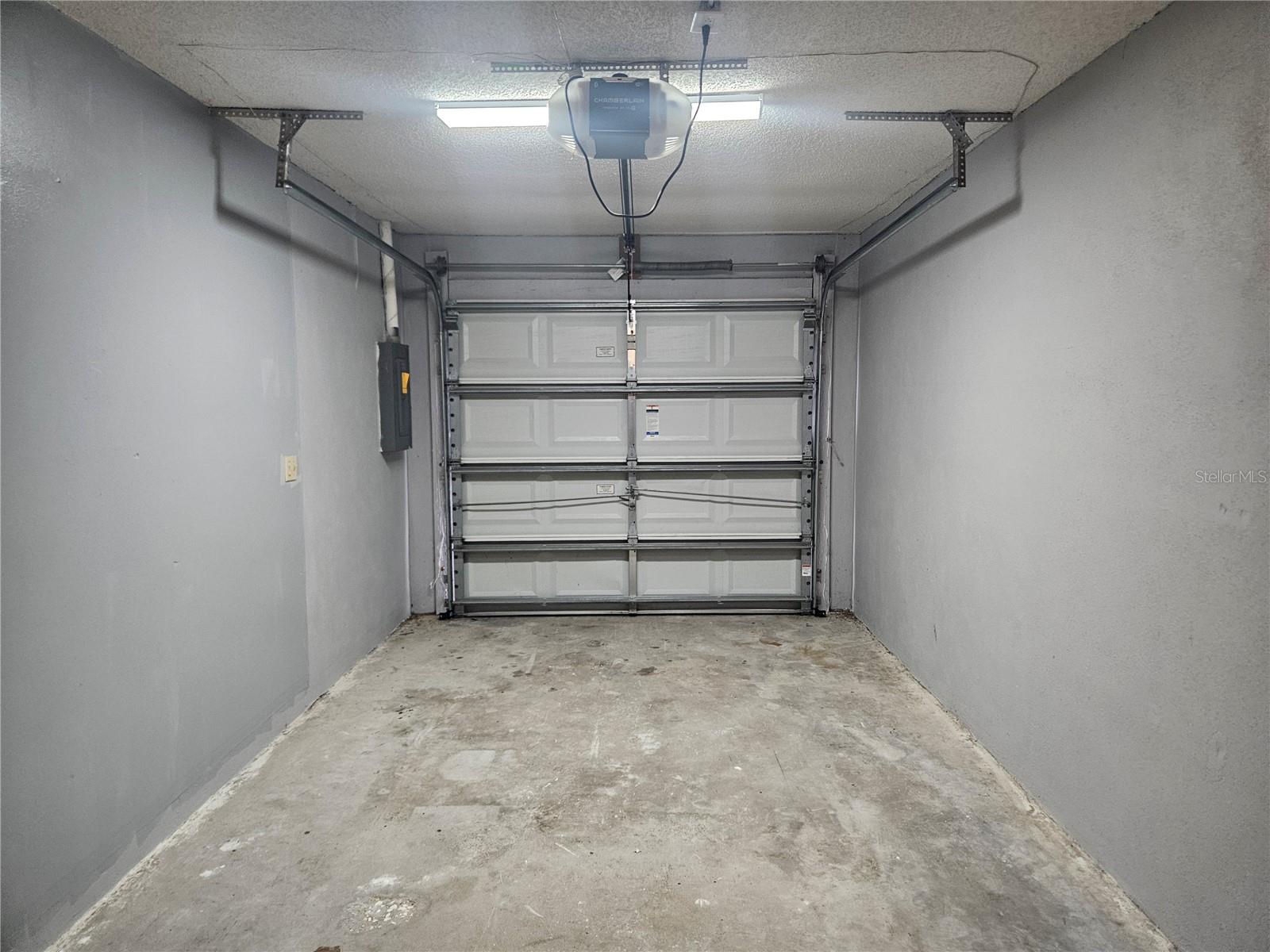 LAKE ST GEORGE SOUTH UNIT II - Residential Lease